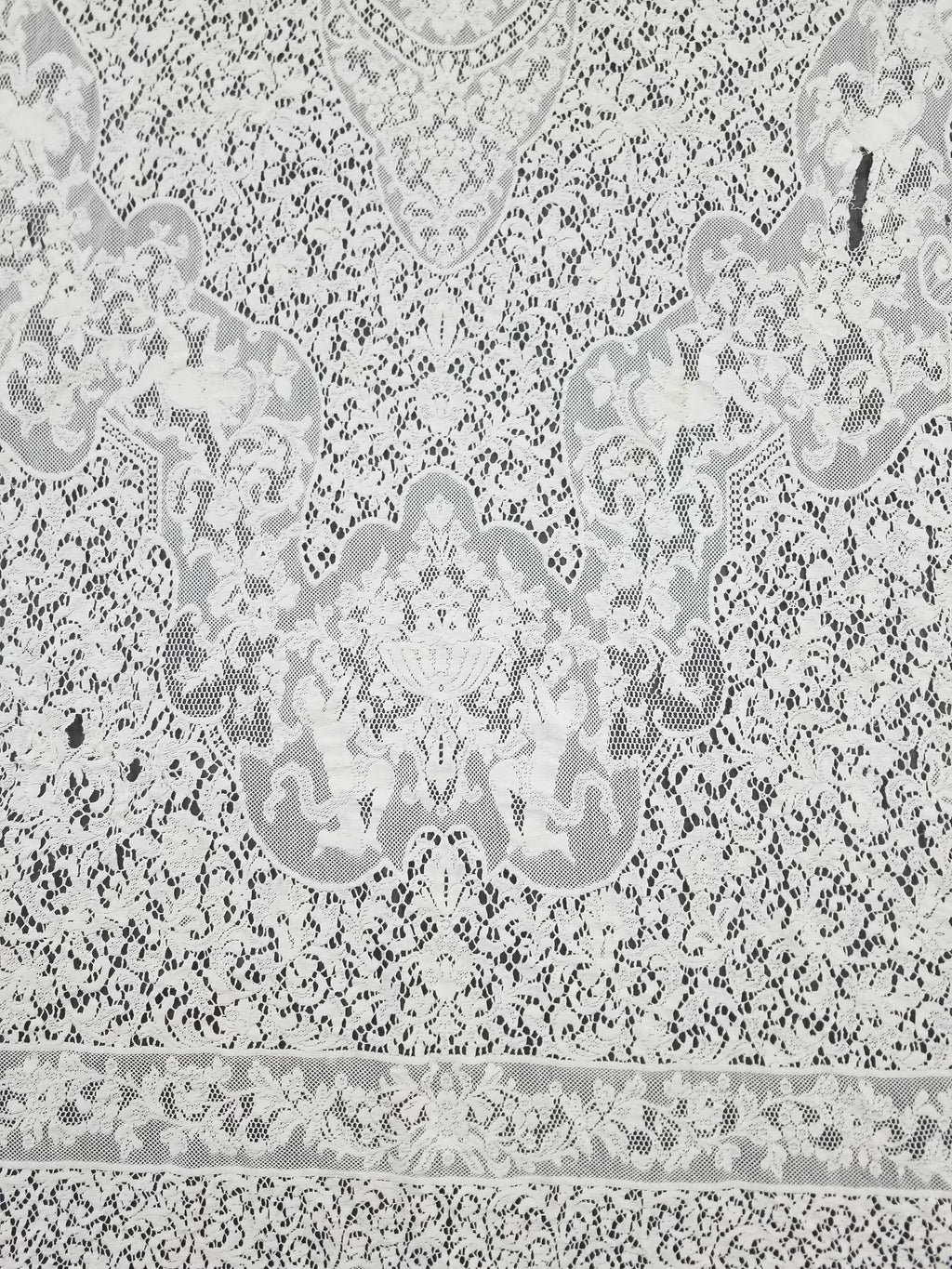 Vintage European Floral & Cherub Brussels Lace Tablecloth 250x50cm