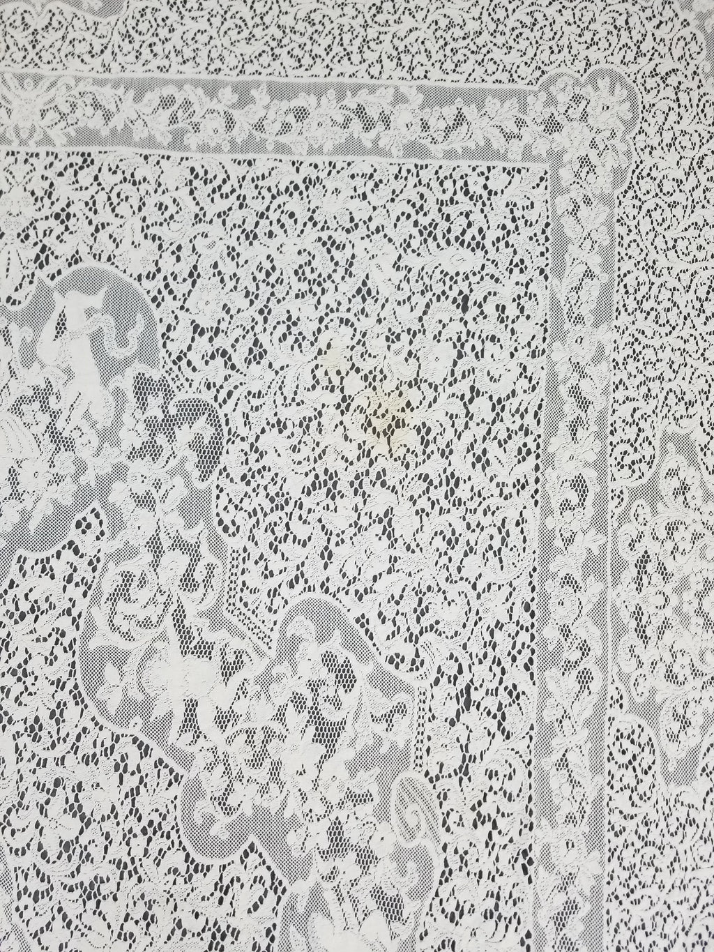 Vintage European Floral & Cherub Brussels Lace Tablecloth 250x50cm