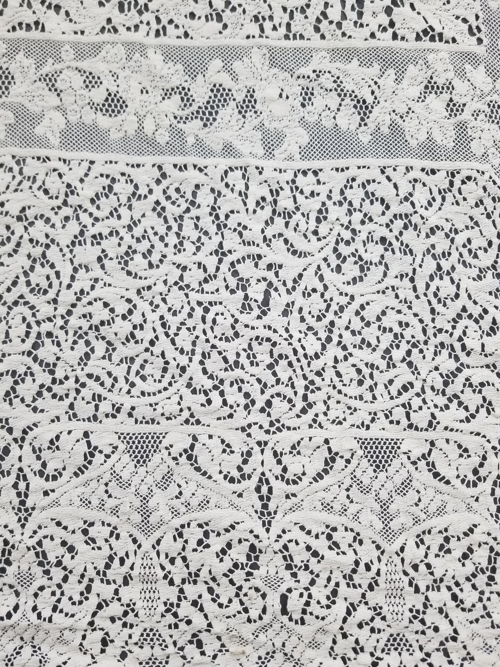 Vintage European Floral & Cherub Brussels Lace Tablecloth 250x50cm
