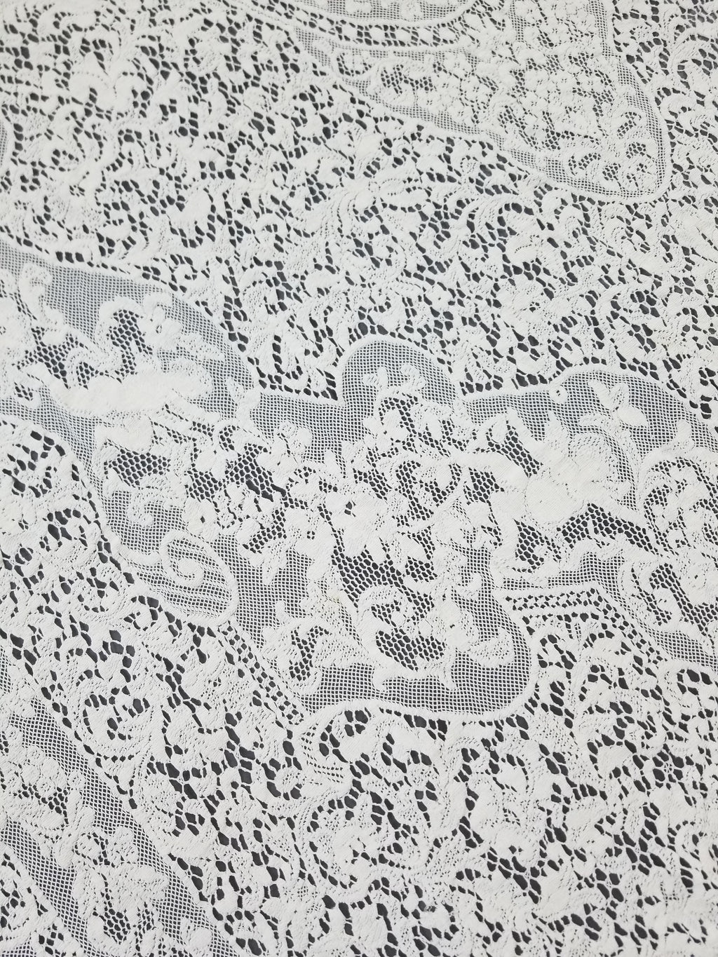Vintage European Floral & Cherub Brussels Lace Tablecloth 250x50cm