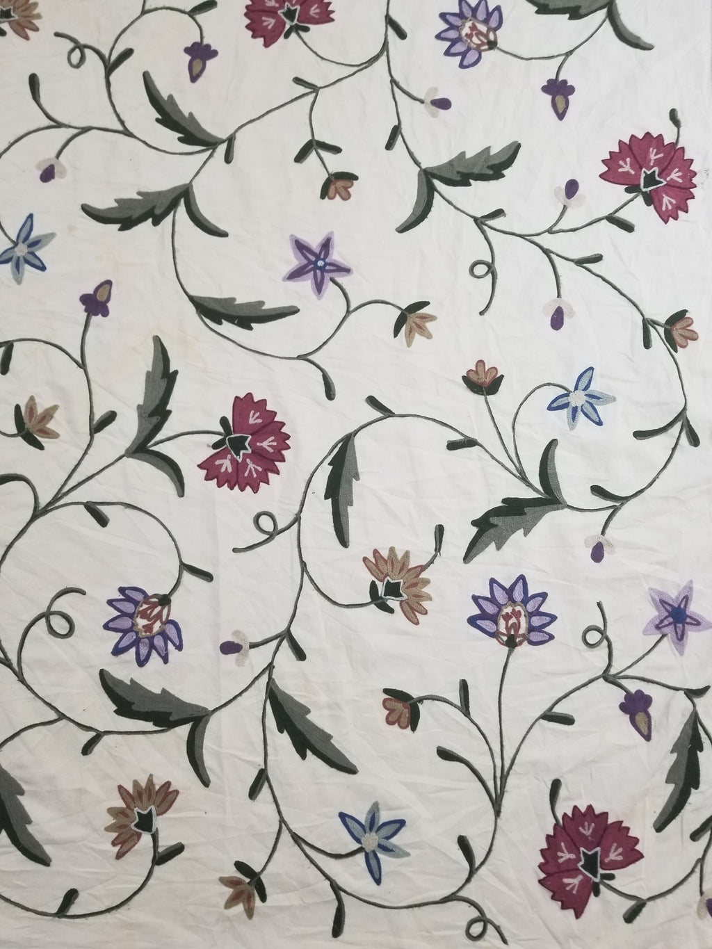 Vintage Traditional Kashmiri Crewel Embroidered Floral Bedspread 242x220cm