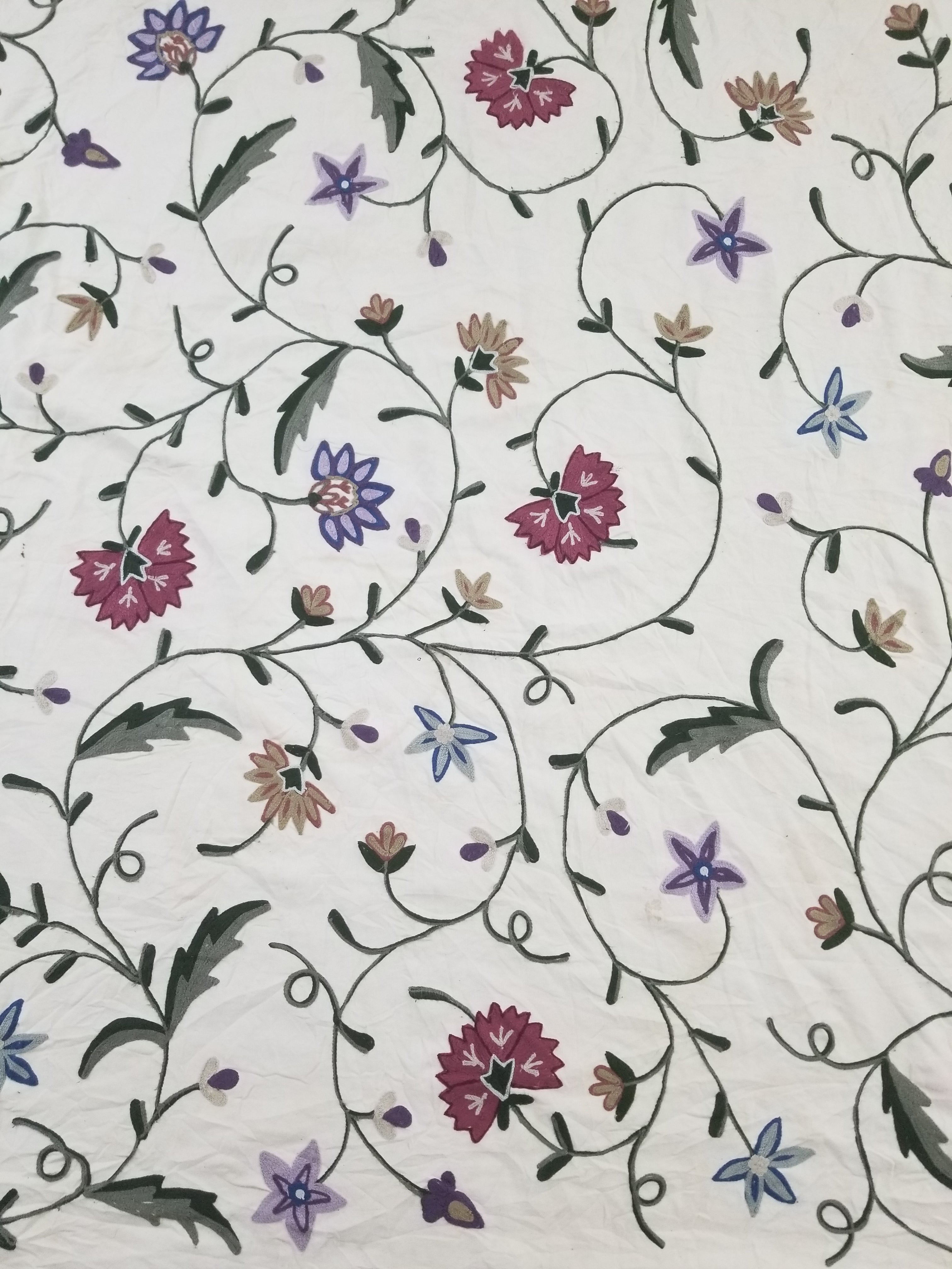Vintage Traditional Kashmiri Crewel Embroidered Floral Bedspread 242x220cm