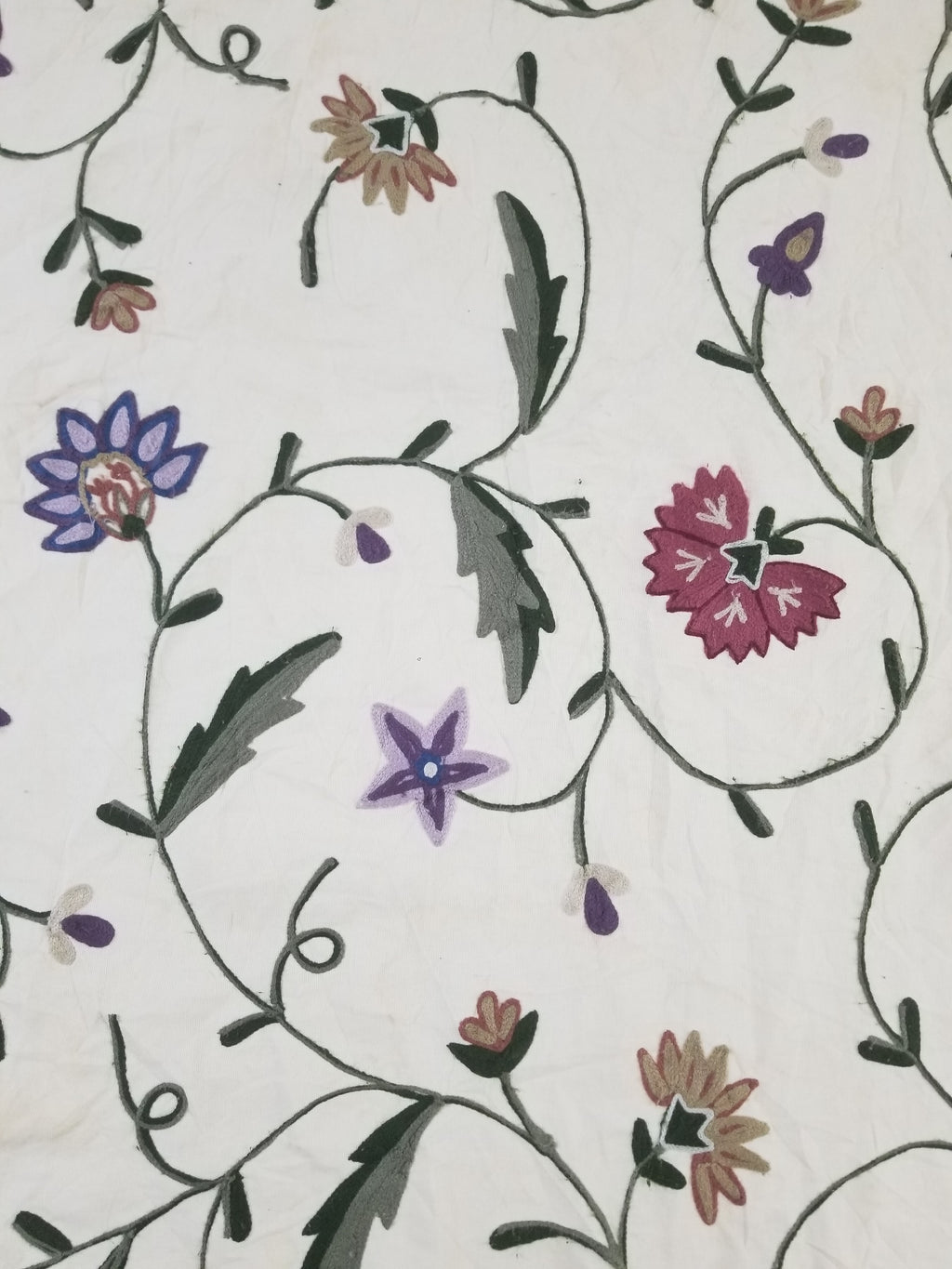 Vintage Traditional Kashmiri Crewel Embroidered Floral Bedspread 242x220cm