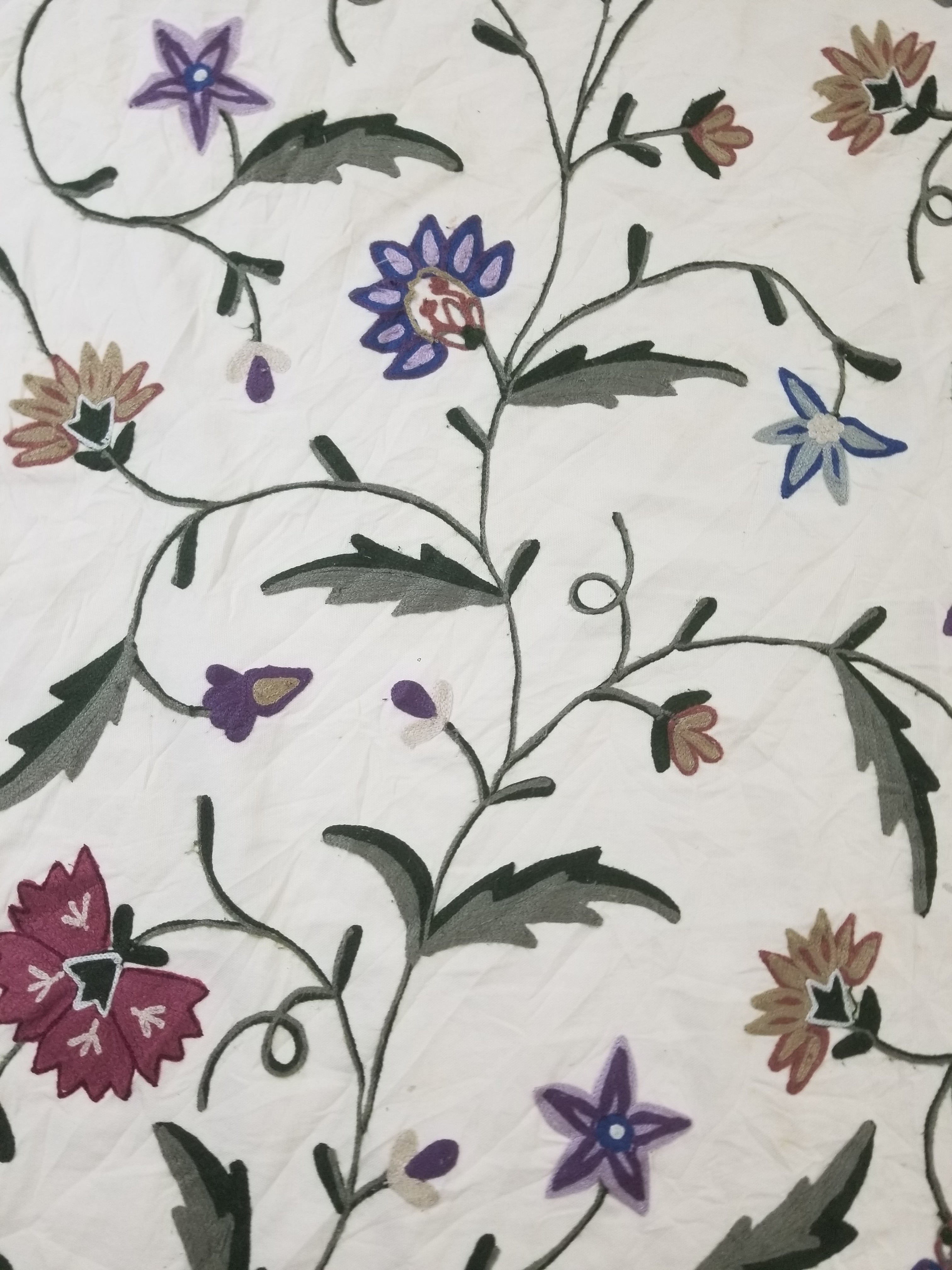 Vintage Traditional Kashmiri Crewel Embroidered Floral Bedspread 242x220cm