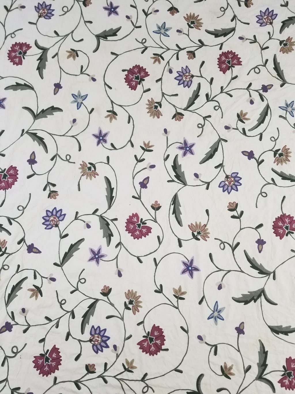 Vintage Traditional Kashmiri Crewel Embroidered Floral Bedspread 242x220cm