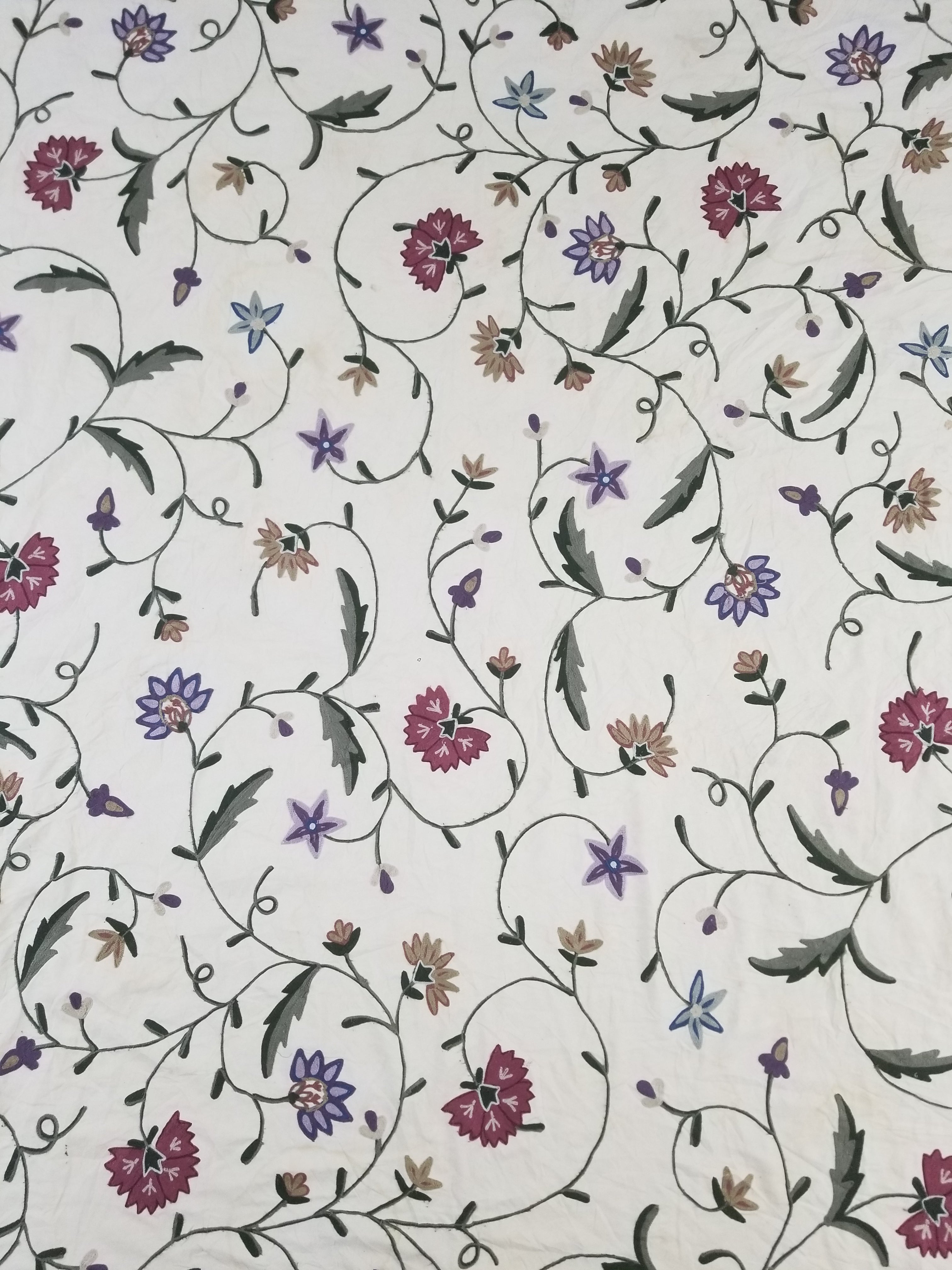 Vintage Traditional Kashmiri Crewel Embroidered Floral Bedspread 242x220cm