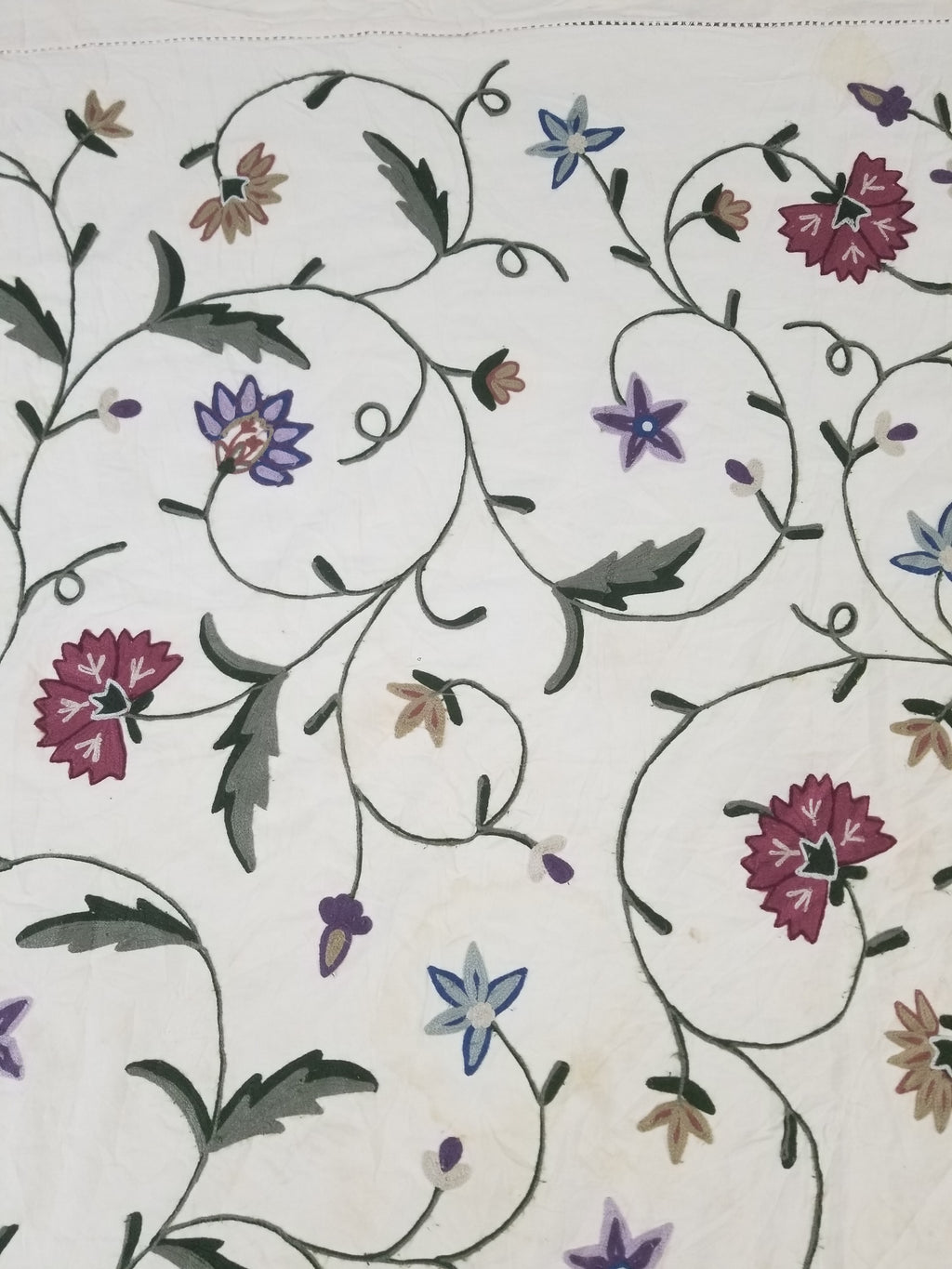Vintage Traditional Kashmiri Crewel Embroidered Floral Bedspread 242x220cm