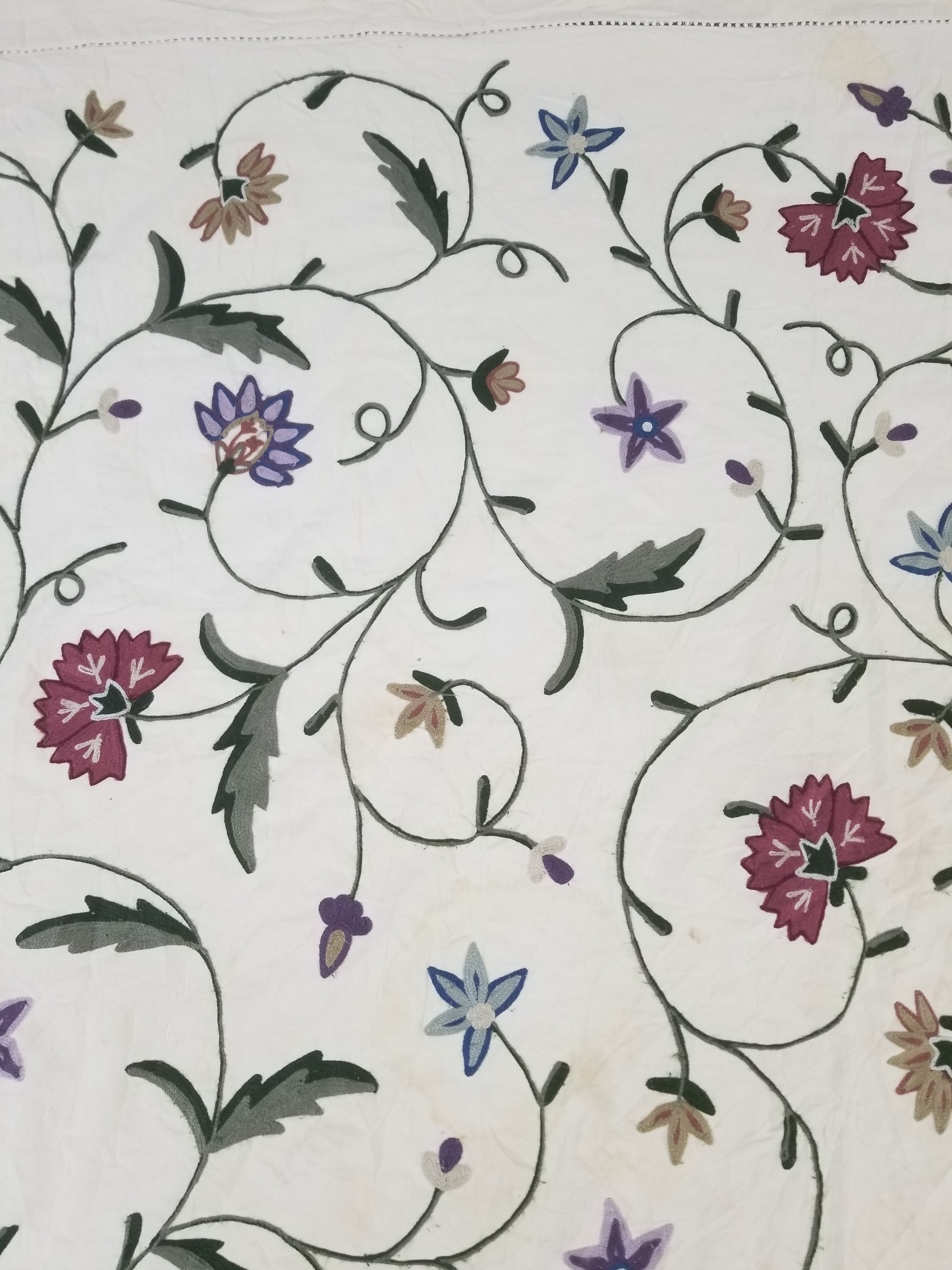 Vintage Traditional Kashmiri Crewel Embroidered Floral Bedspread 242x220cm