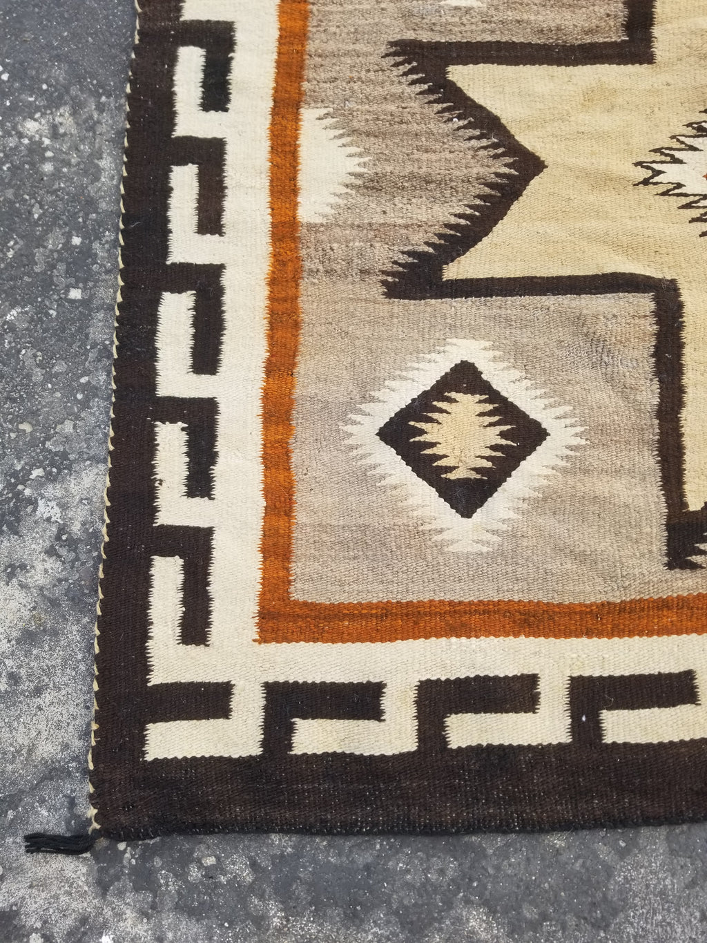 Vintage Handwoven American Navajo Geometric Pattern Wool Rug 191x110cm