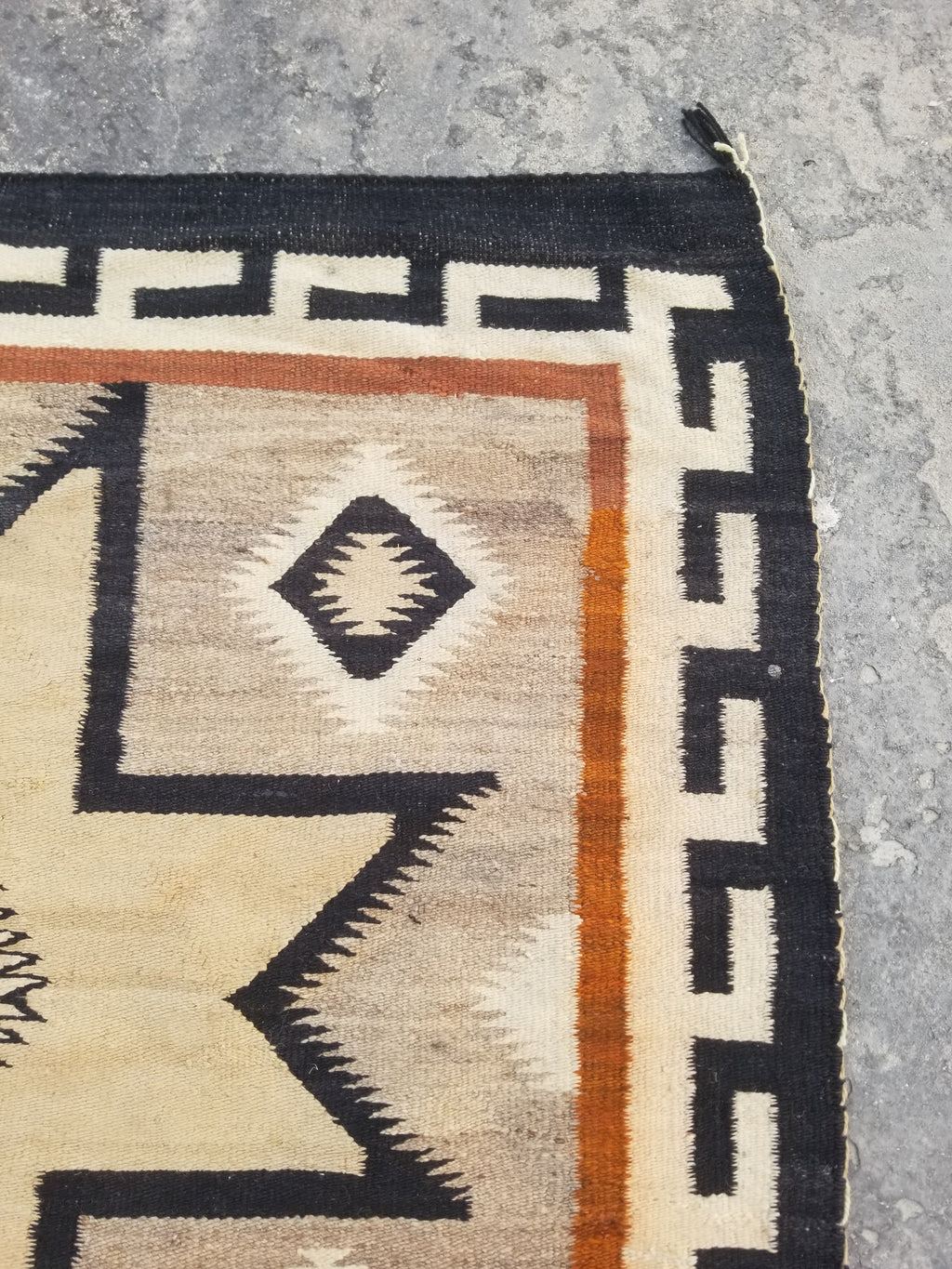 Vintage Handwoven American Navajo Geometric Pattern Wool Rug 191x110cm