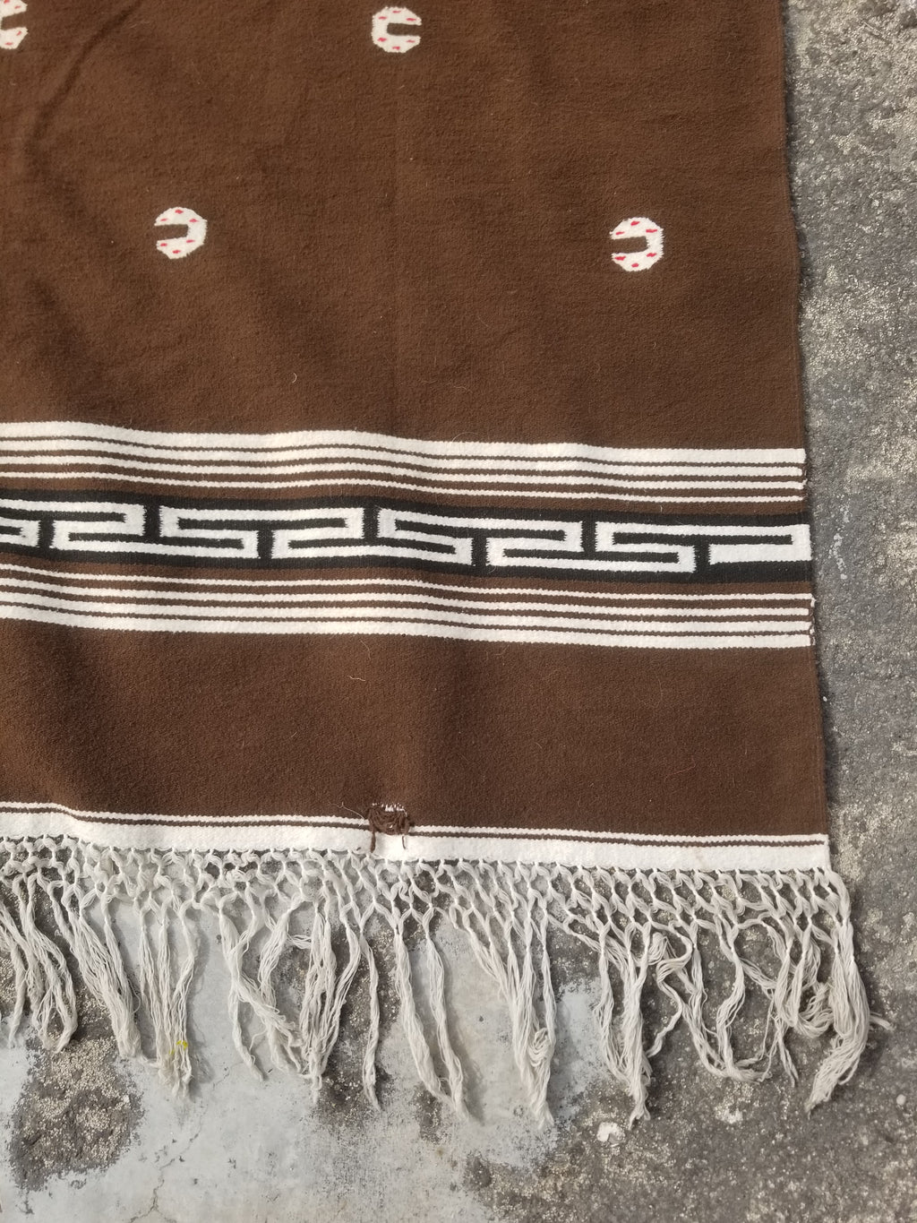 Vintage Handmade Mexican Tribal Medallion Wool Kilim Rug 209x122cm