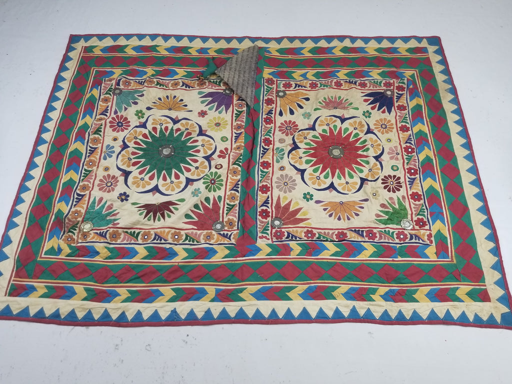 Vintage Indian Kutch Floral Embroidered Mirrorwork Textile Shawl 180x84cm