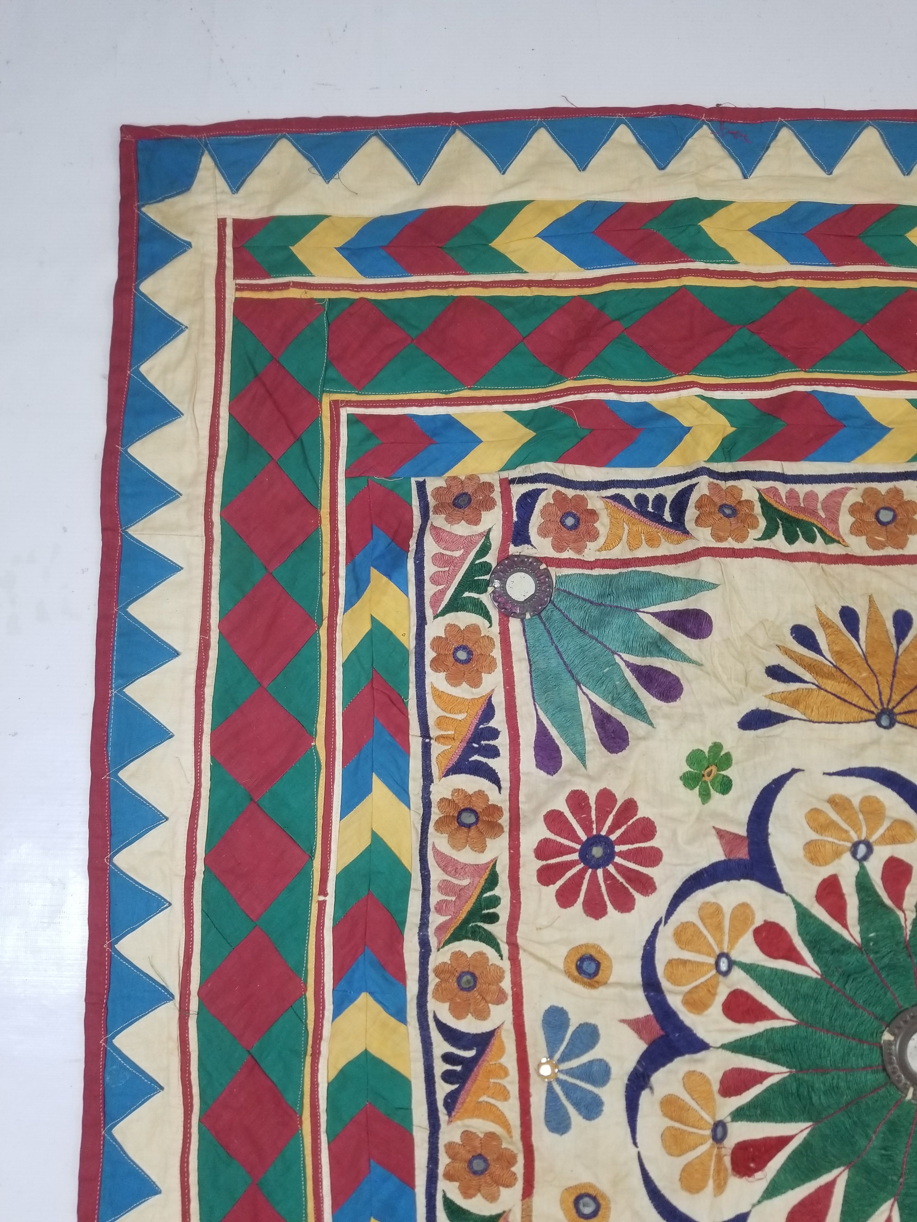 Vintage Indian Kutch Floral Embroidered Mirrorwork Textile Shawl 180x84cm
