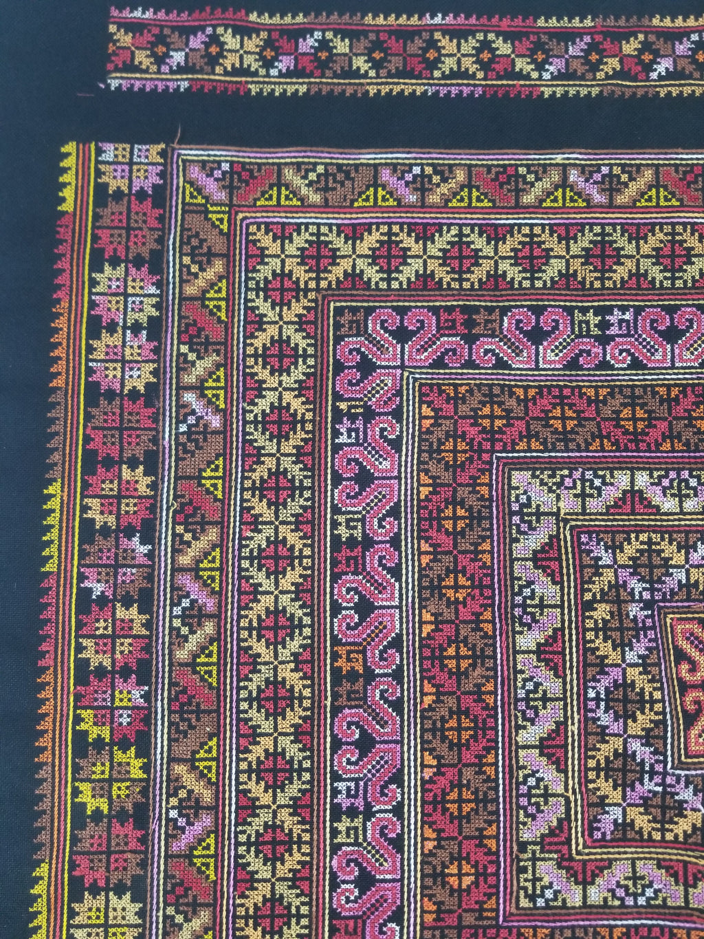 Vintage Palestinian Tribal Cross Stitch Embroidered Textile Panel 76x75cm