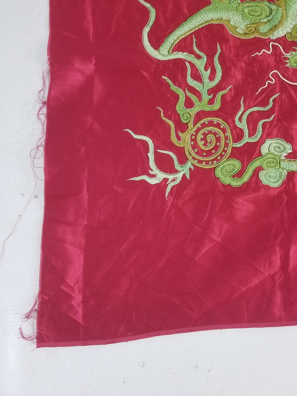 Vintage Chinese Hand Embroidered Dragon Silk Tapestry 60x57cm