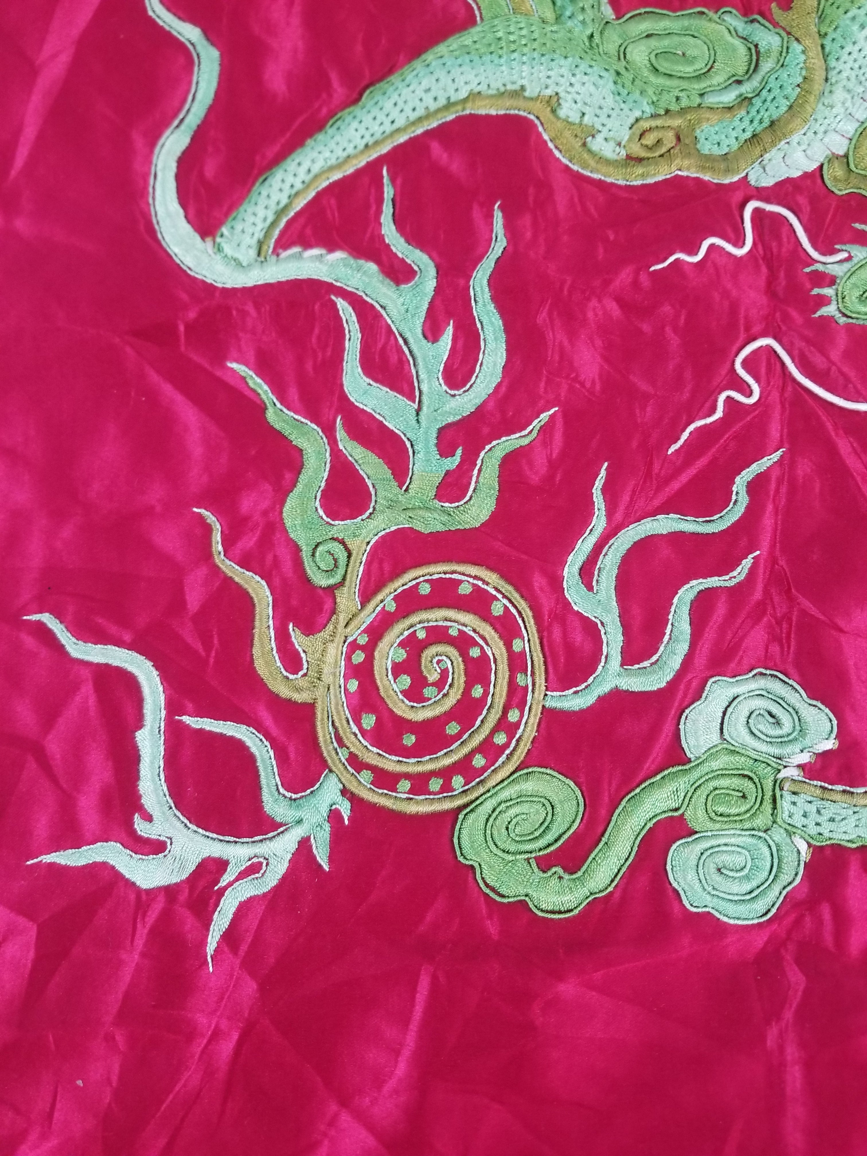 Vintage Chinese Hand Embroidered Dragon Silk Tapestry 60x57cm