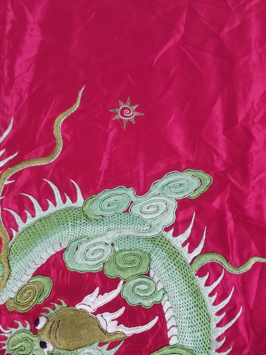Vintage Chinese Hand Embroidered Dragon Silk Tapestry 60x57cm