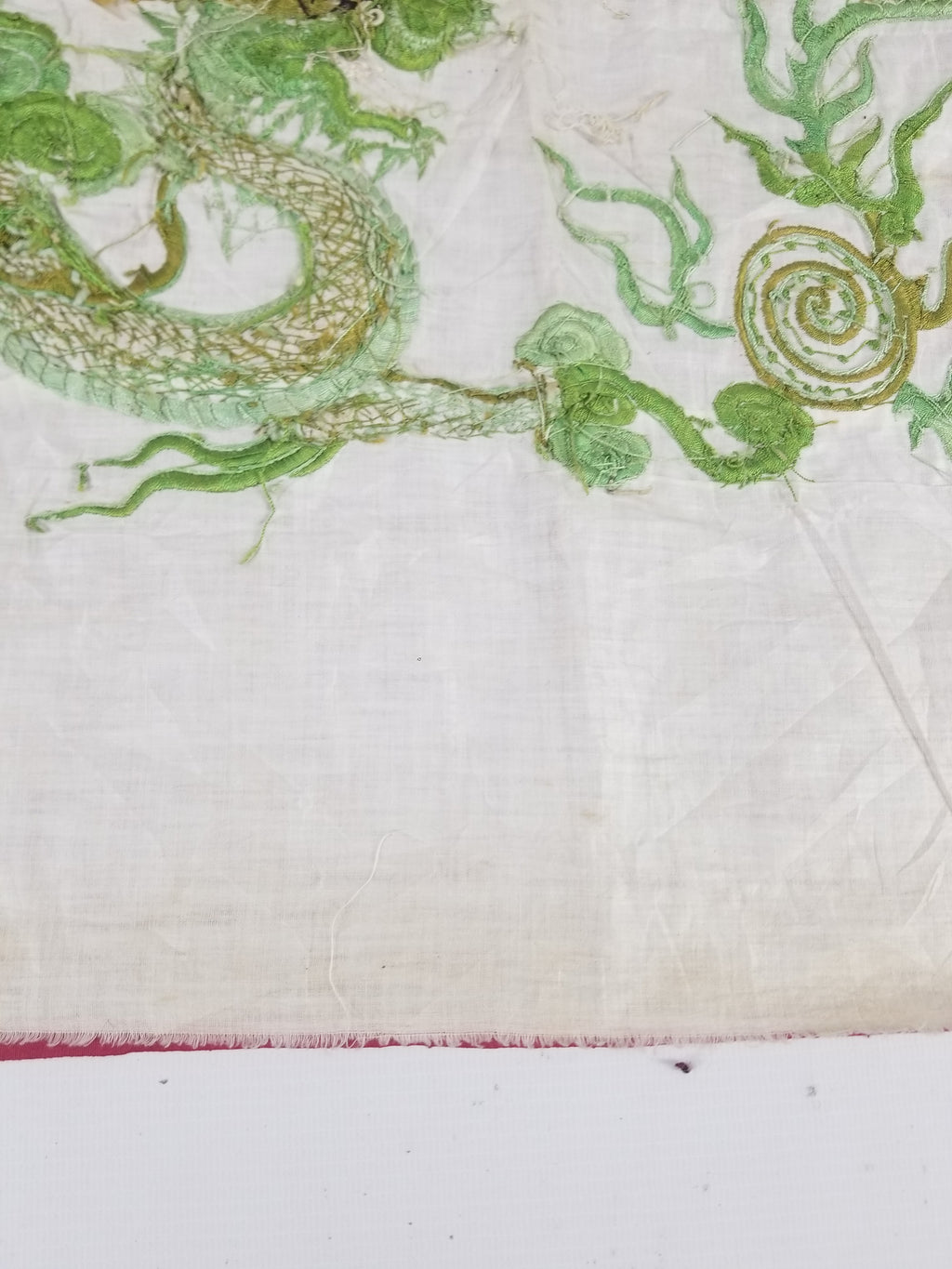 Vintage Chinese Hand Embroidered Dragon Silk Tapestry 60x57cm