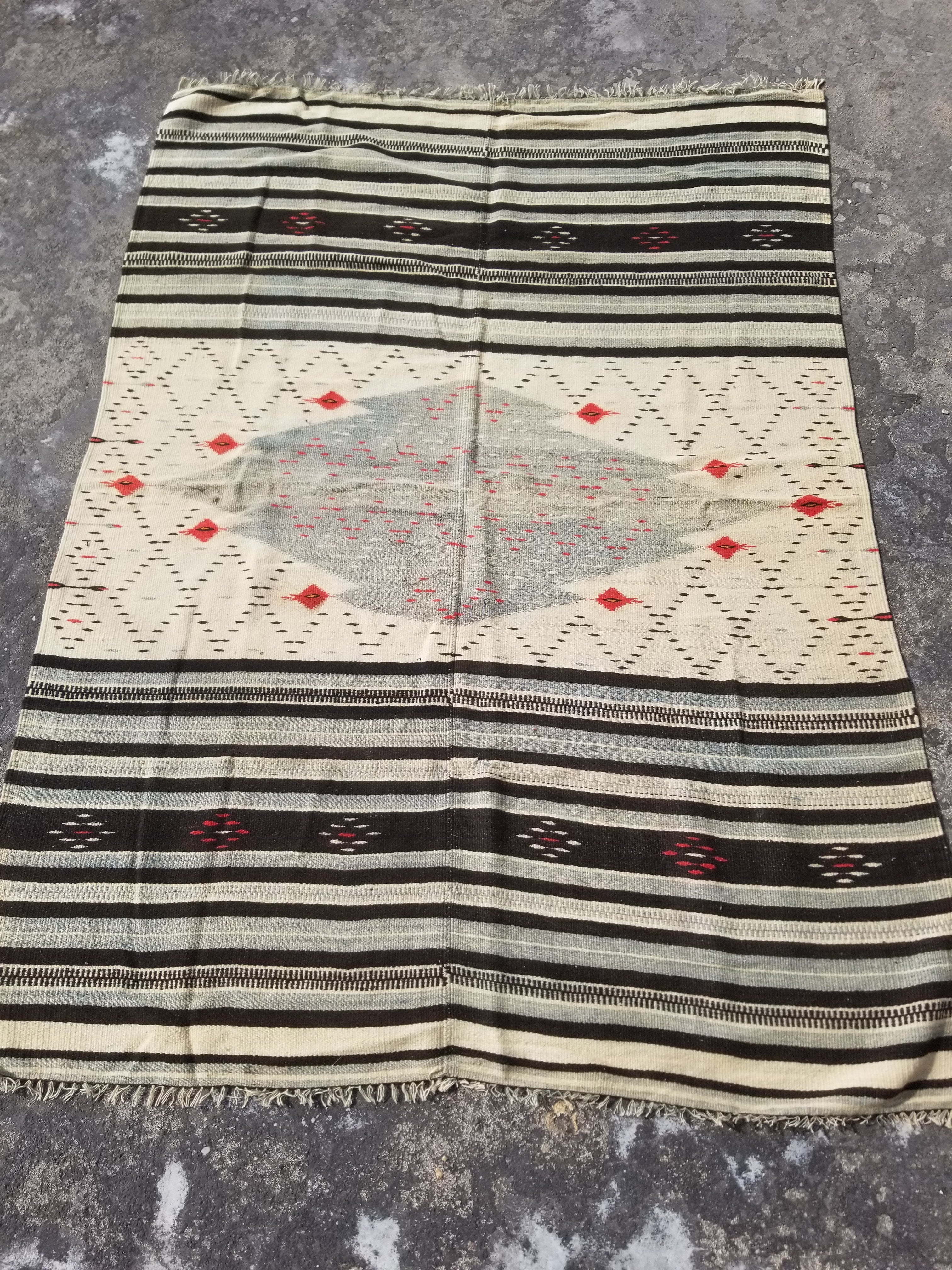 Vintage Traditional Handwoven Mexican Saltillo Wool Kilim 167x126cm