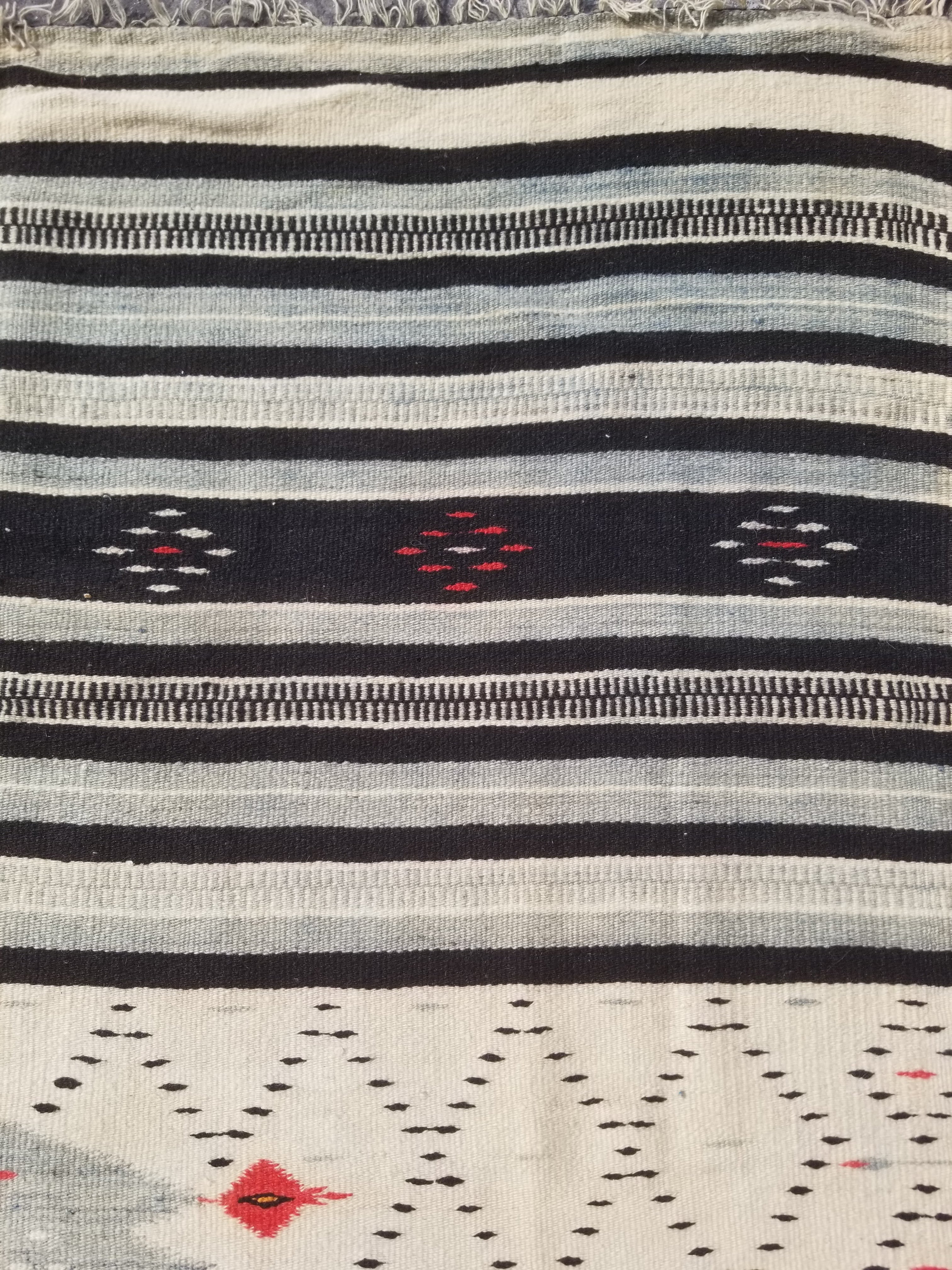 Vintage Traditional Handwoven Mexican Saltillo Wool Kilim 167x126cm