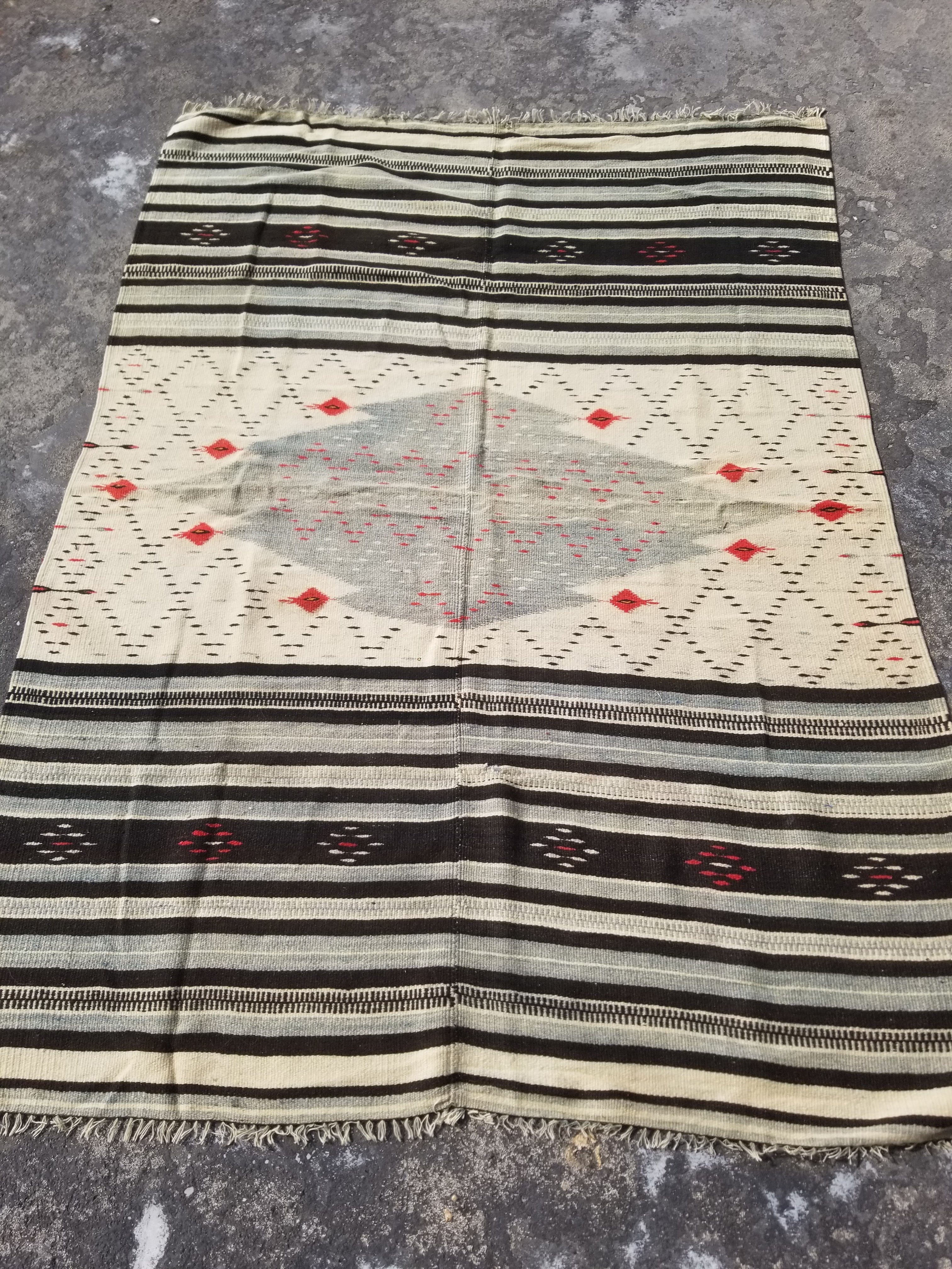 Vintage Traditional Handwoven Mexican Saltillo Wool Kilim 167x126cm