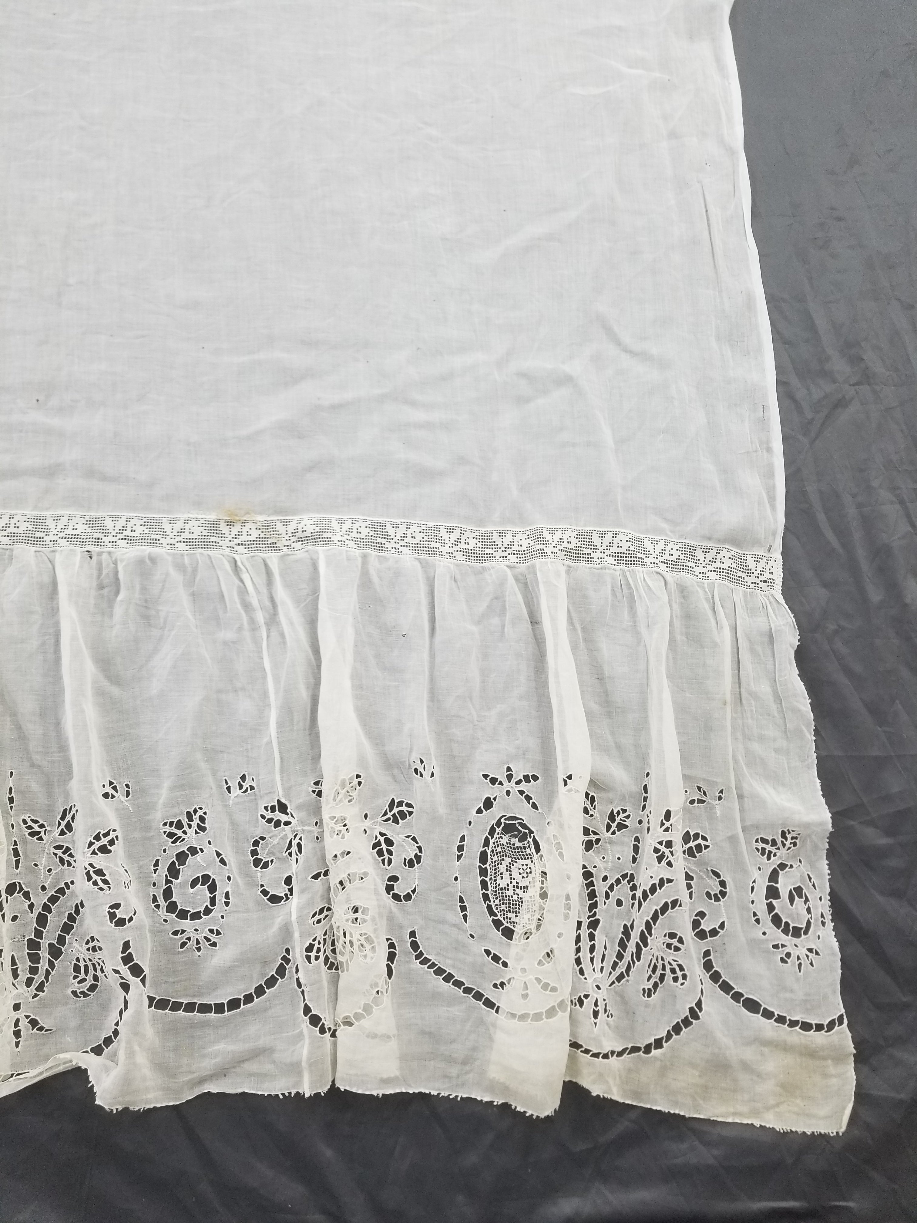 Antique Italian Filet Lace Cherub Floral Cutwork Tablecloth 320x185cm