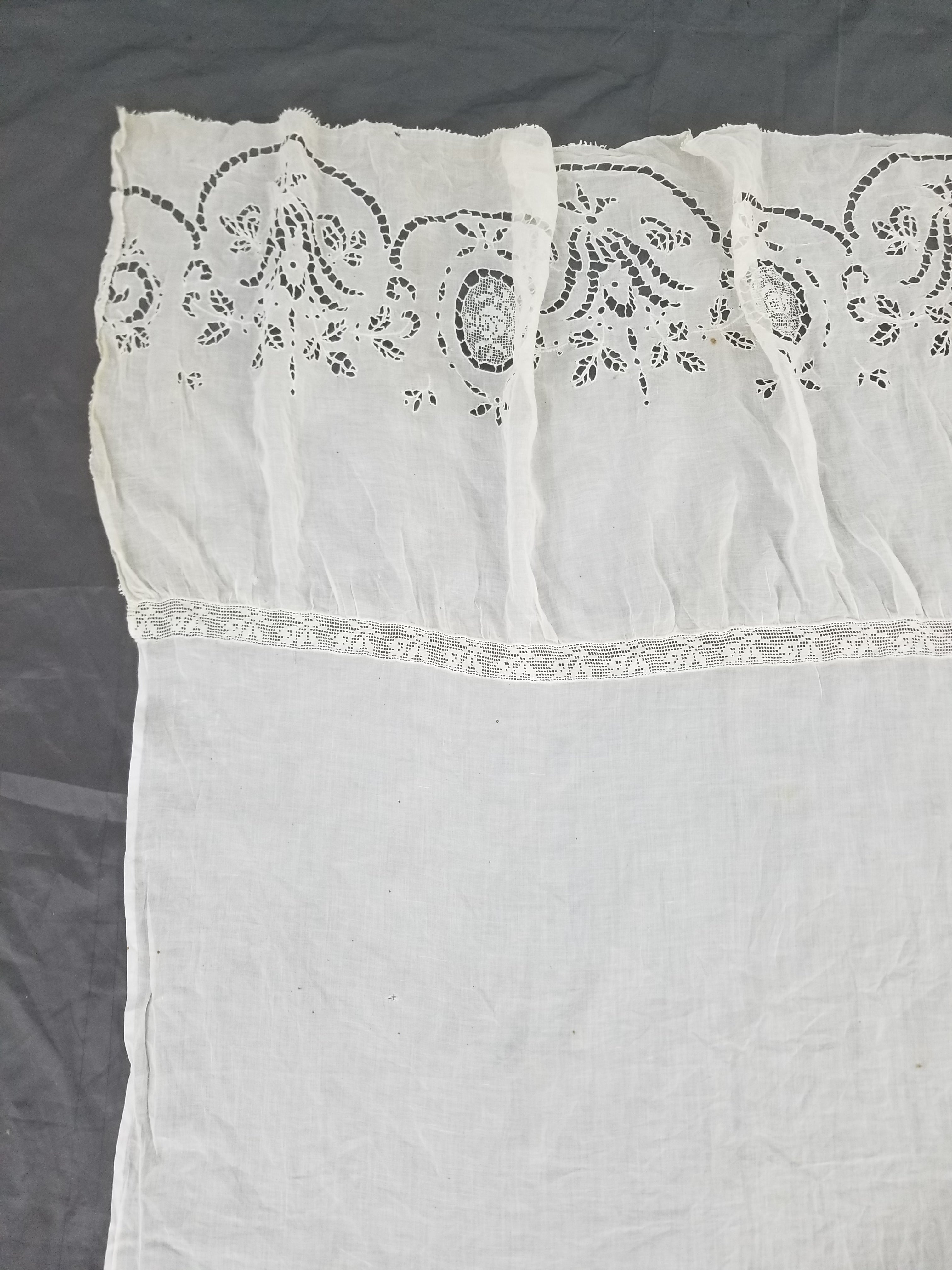 Antique Italian Filet Lace Cherub Floral Cutwork Tablecloth 320x185cm