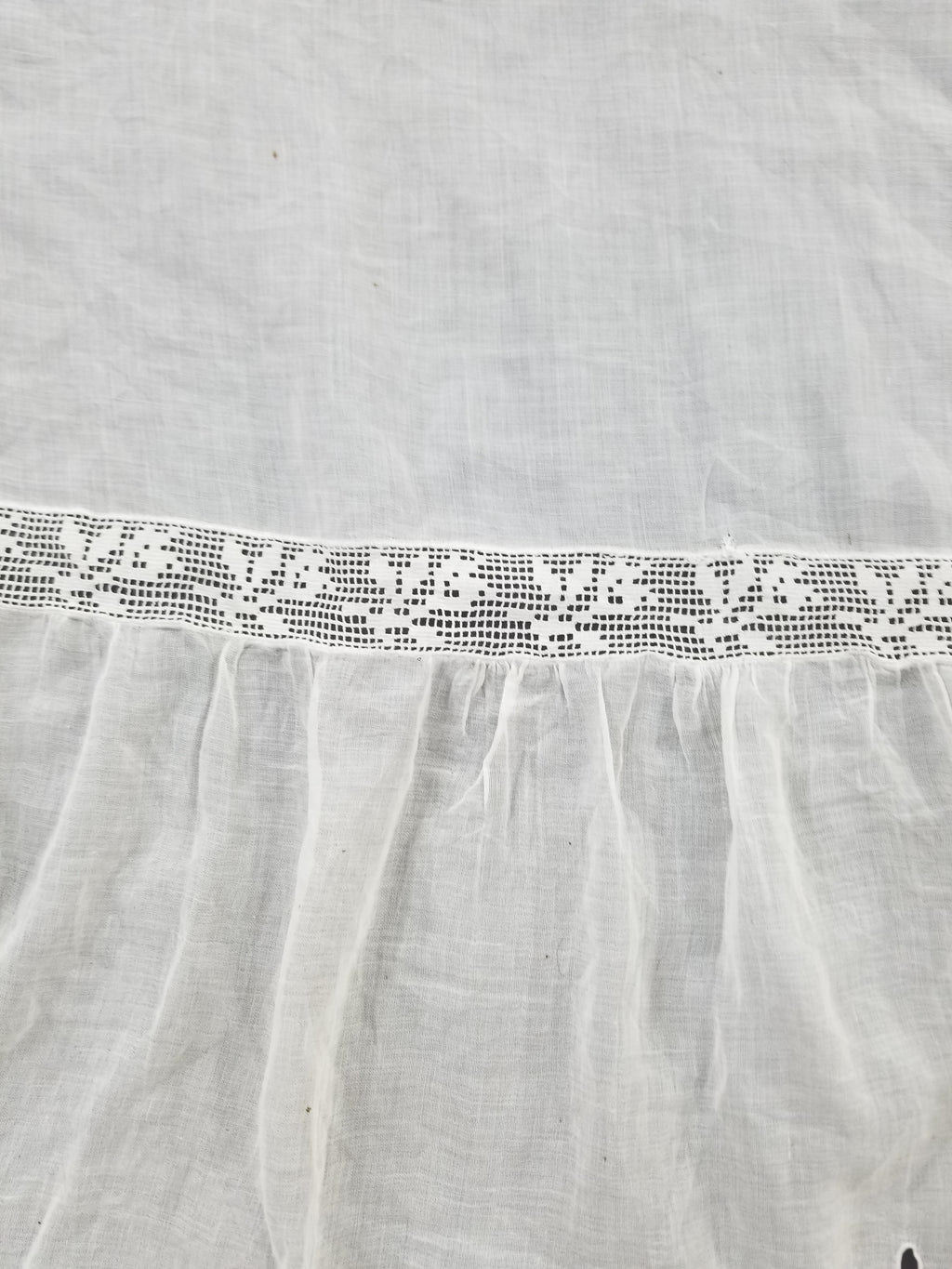 Antique Italian Filet Lace Cherub Floral Cutwork Tablecloth 320x185cm