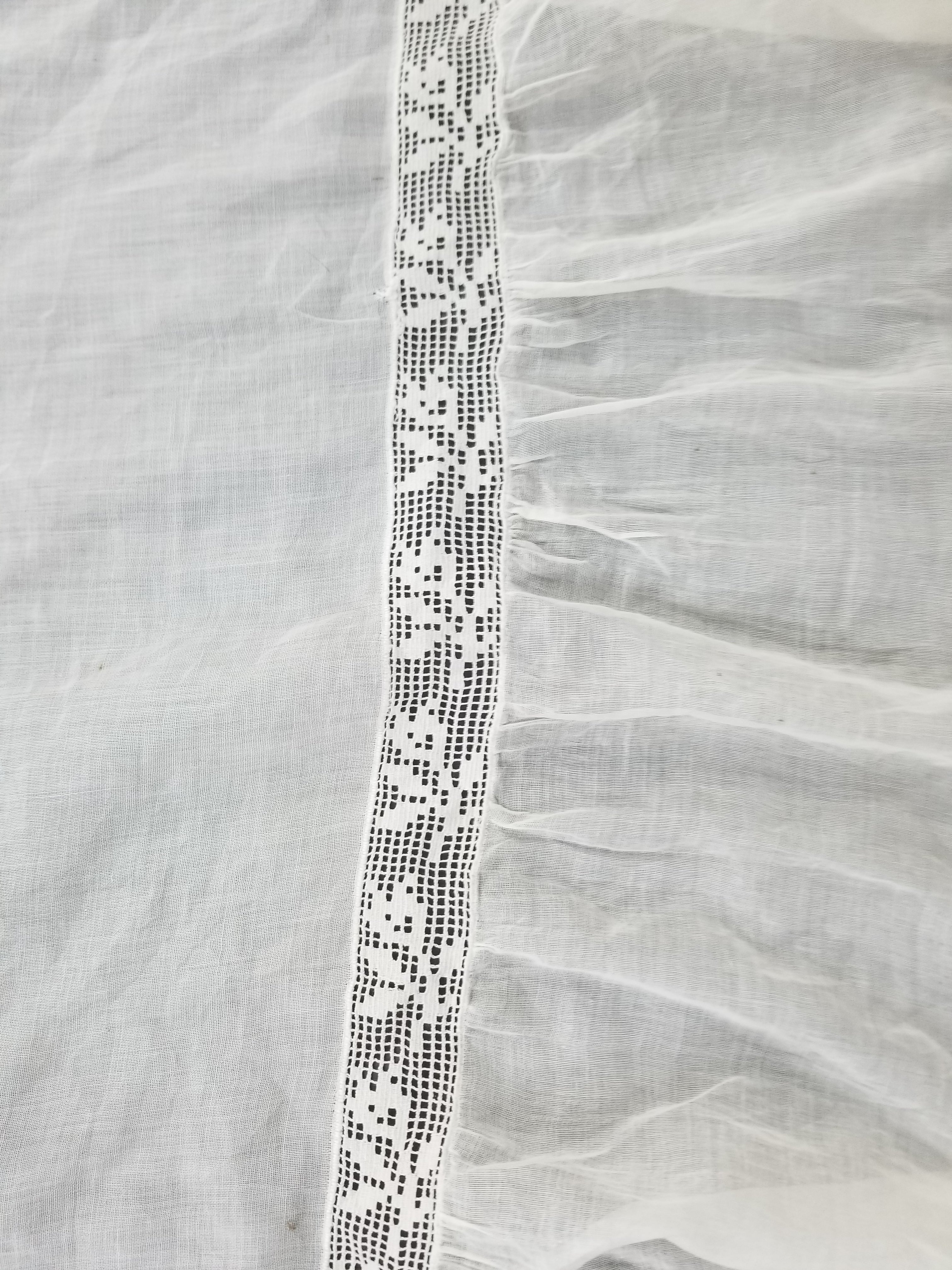 Antique Italian Filet Lace Cherub Floral Cutwork Tablecloth 320x185cm