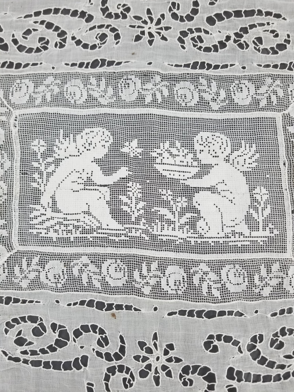 Antique Italian Filet Lace Cherub Floral Cutwork Tablecloth 320x185cm