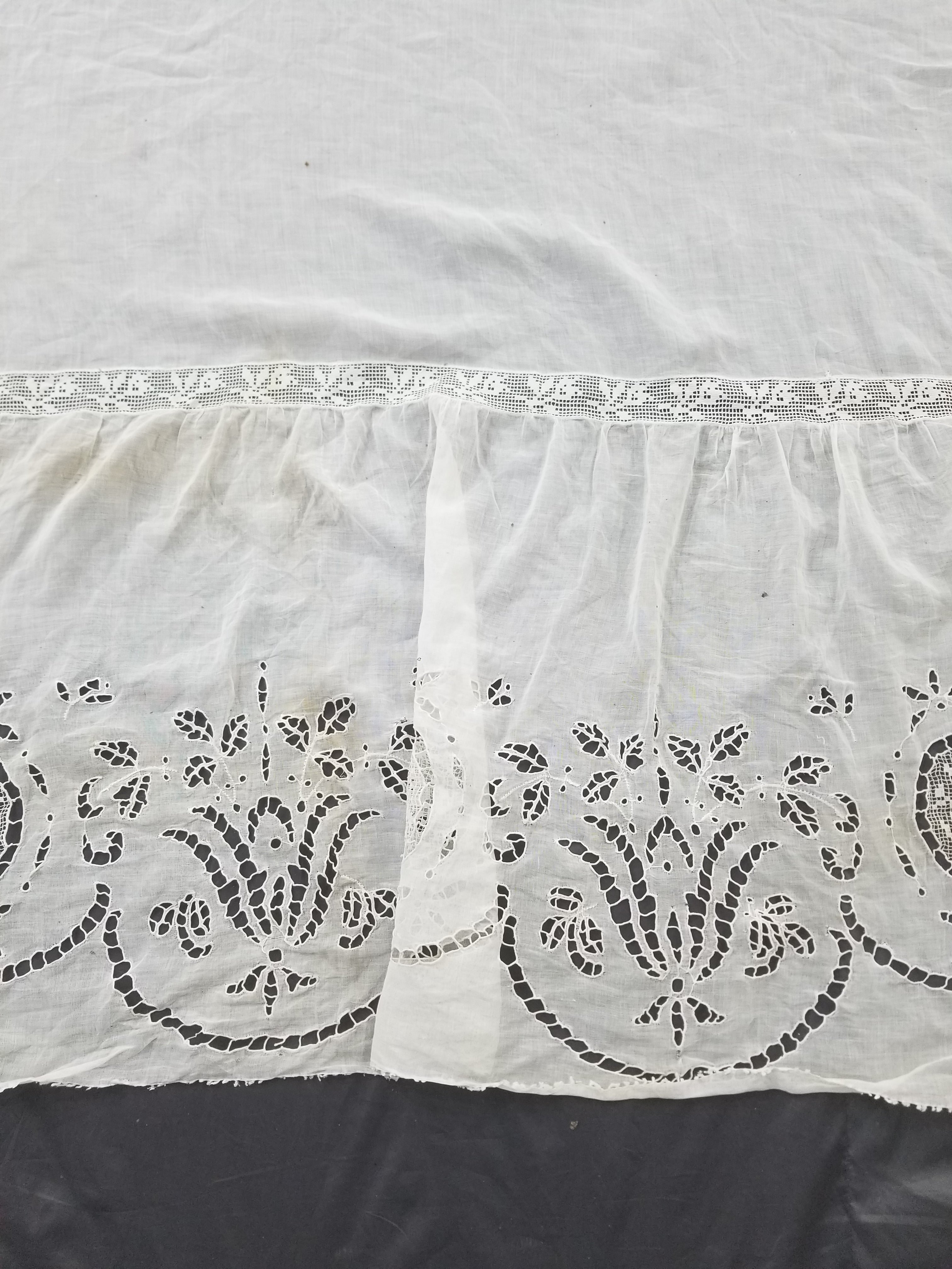 Antique Italian Filet Lace Cherub Floral Cutwork Tablecloth 320x185cm