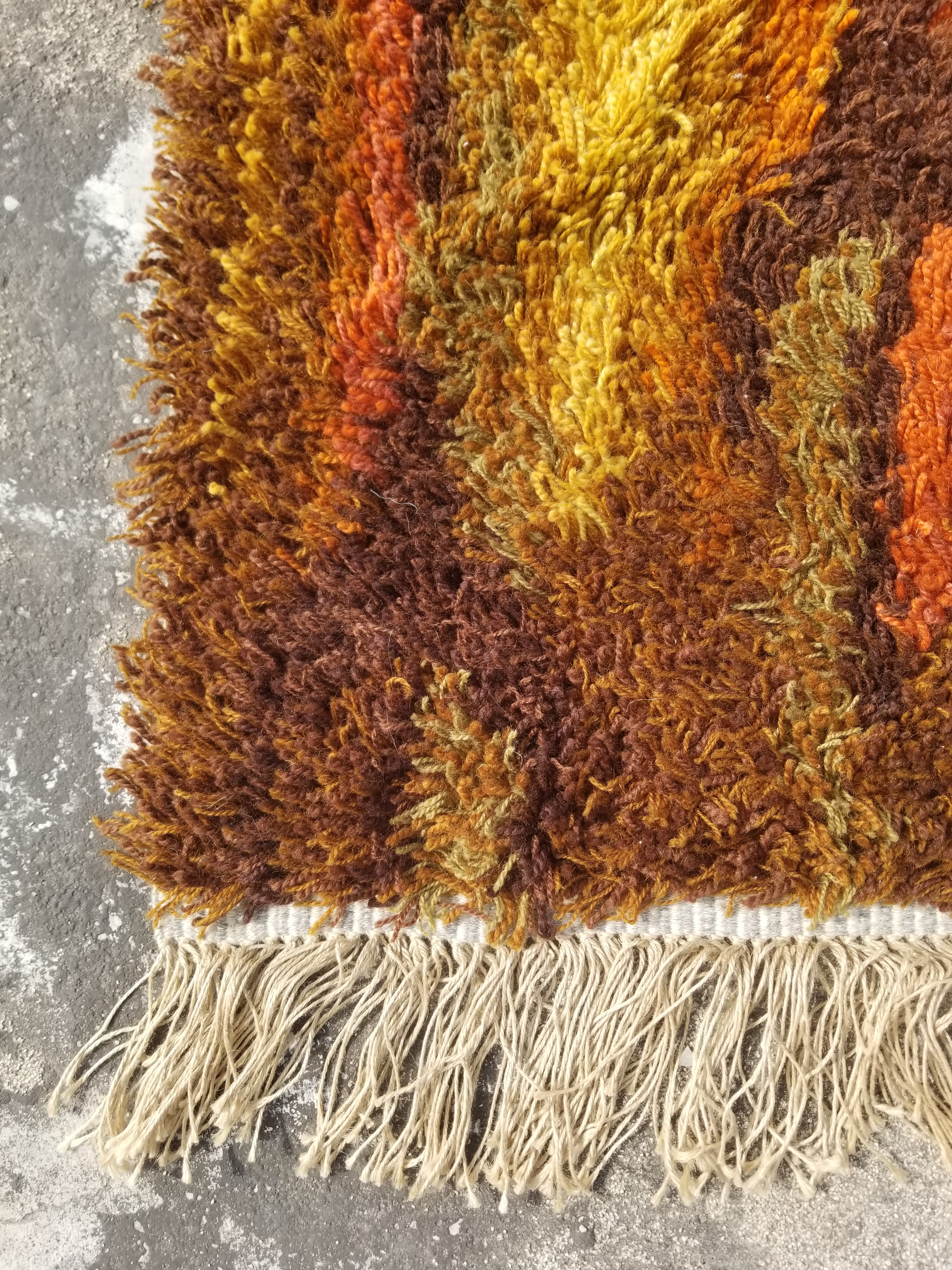 Vintage Traditional Handwoven Scandinavian Wool Shaggy Rya Rug 106x58cm