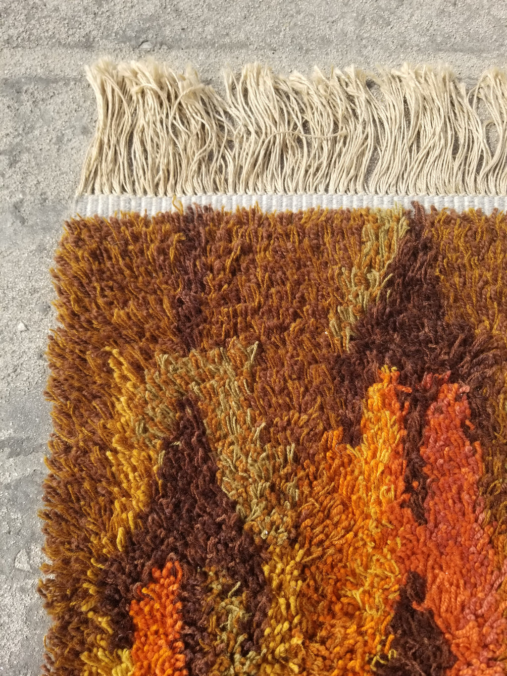 Vintage Traditional Handwoven Scandinavian Wool Shaggy Rya Rug 106x58cm