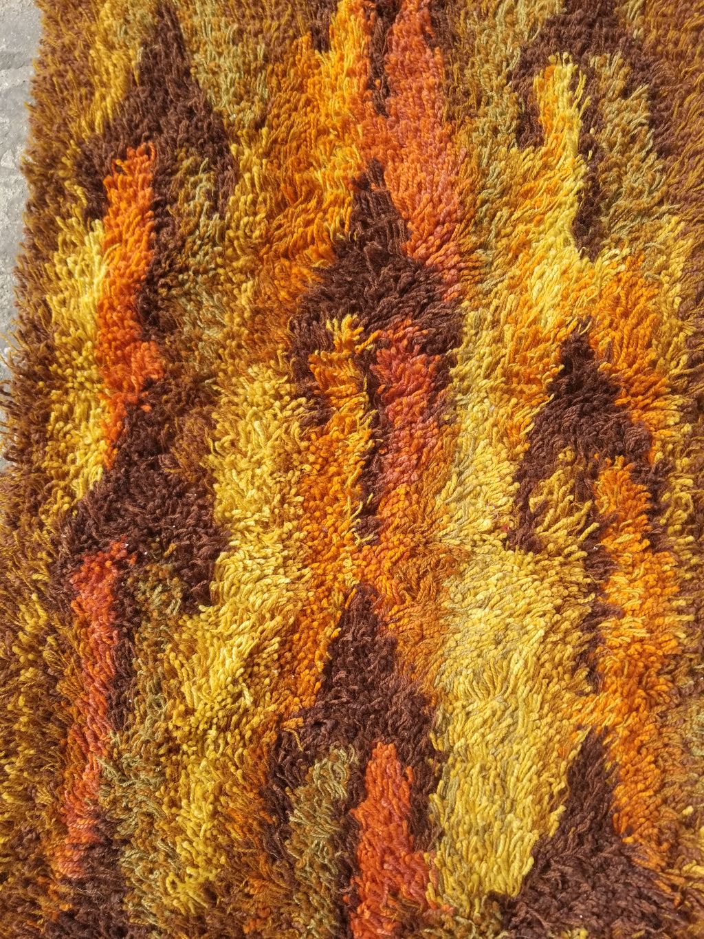 Vintage Traditional Handwoven Scandinavian Wool Shaggy Rya Rug 106x58cm