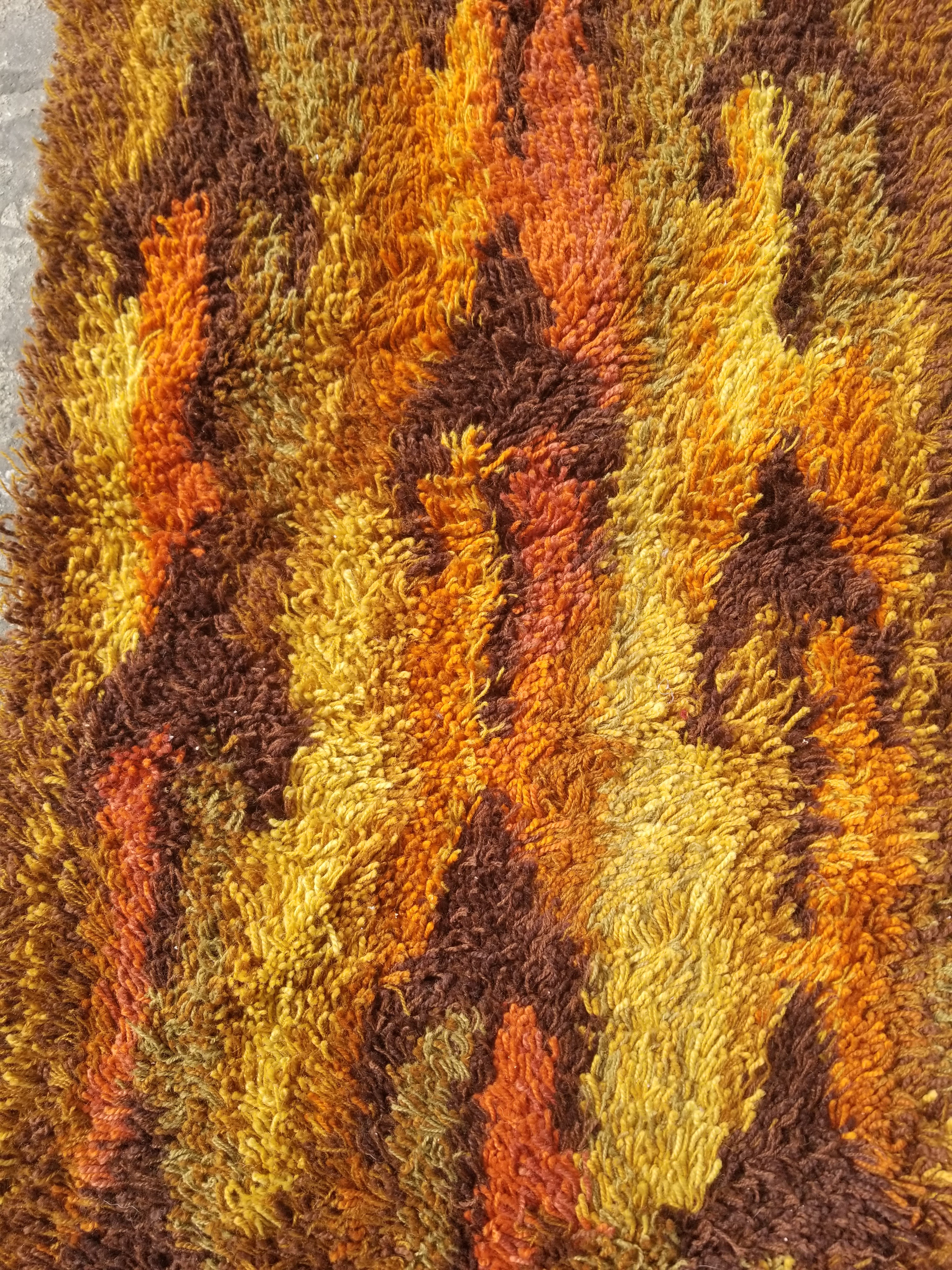 Vintage Traditional Handwoven Scandinavian Wool Shaggy Rya Rug 106x58cm