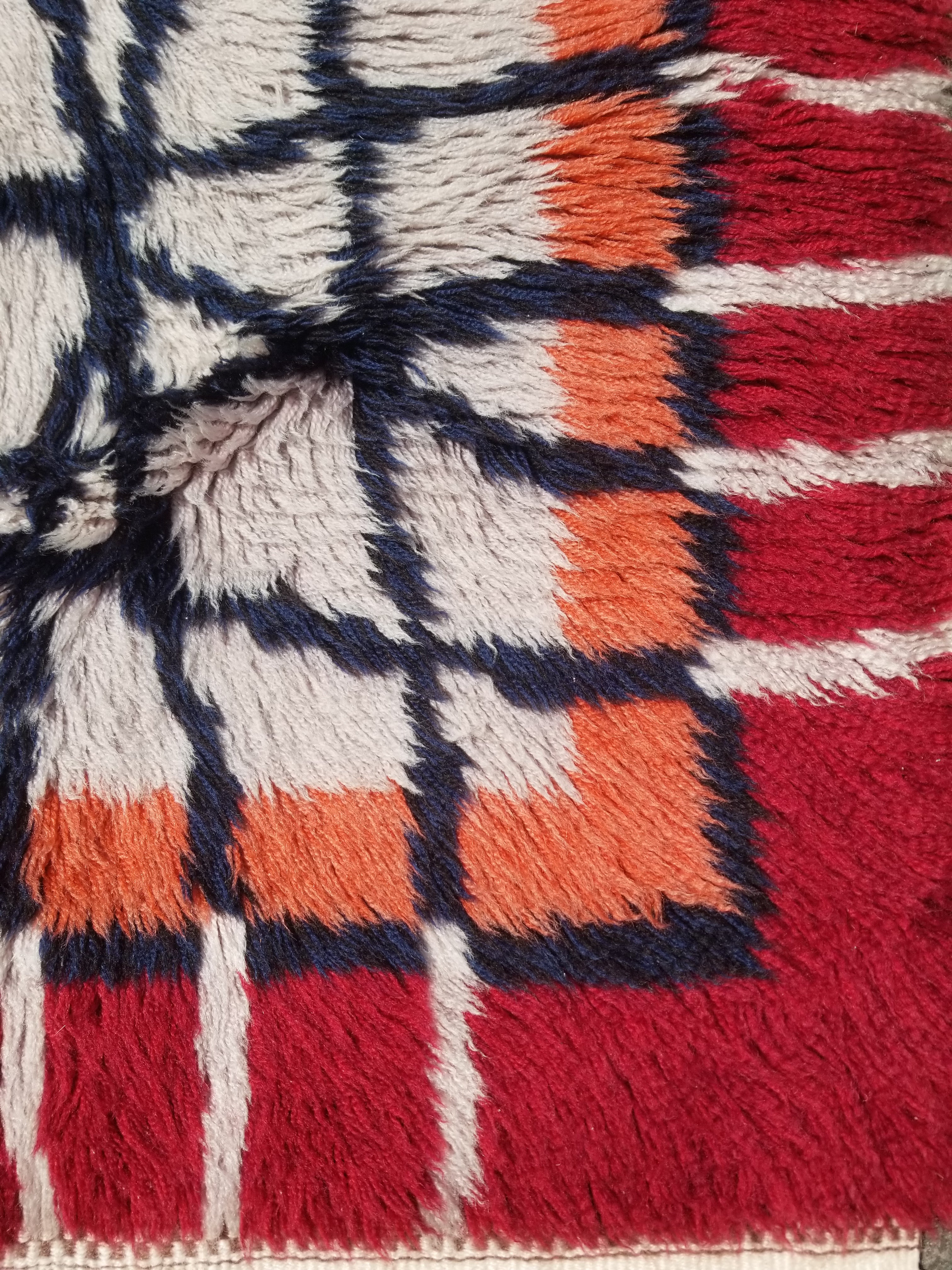 Vintage Traditional Handwoven Scandinavian Wool Shag Rya Rug 131x77cm