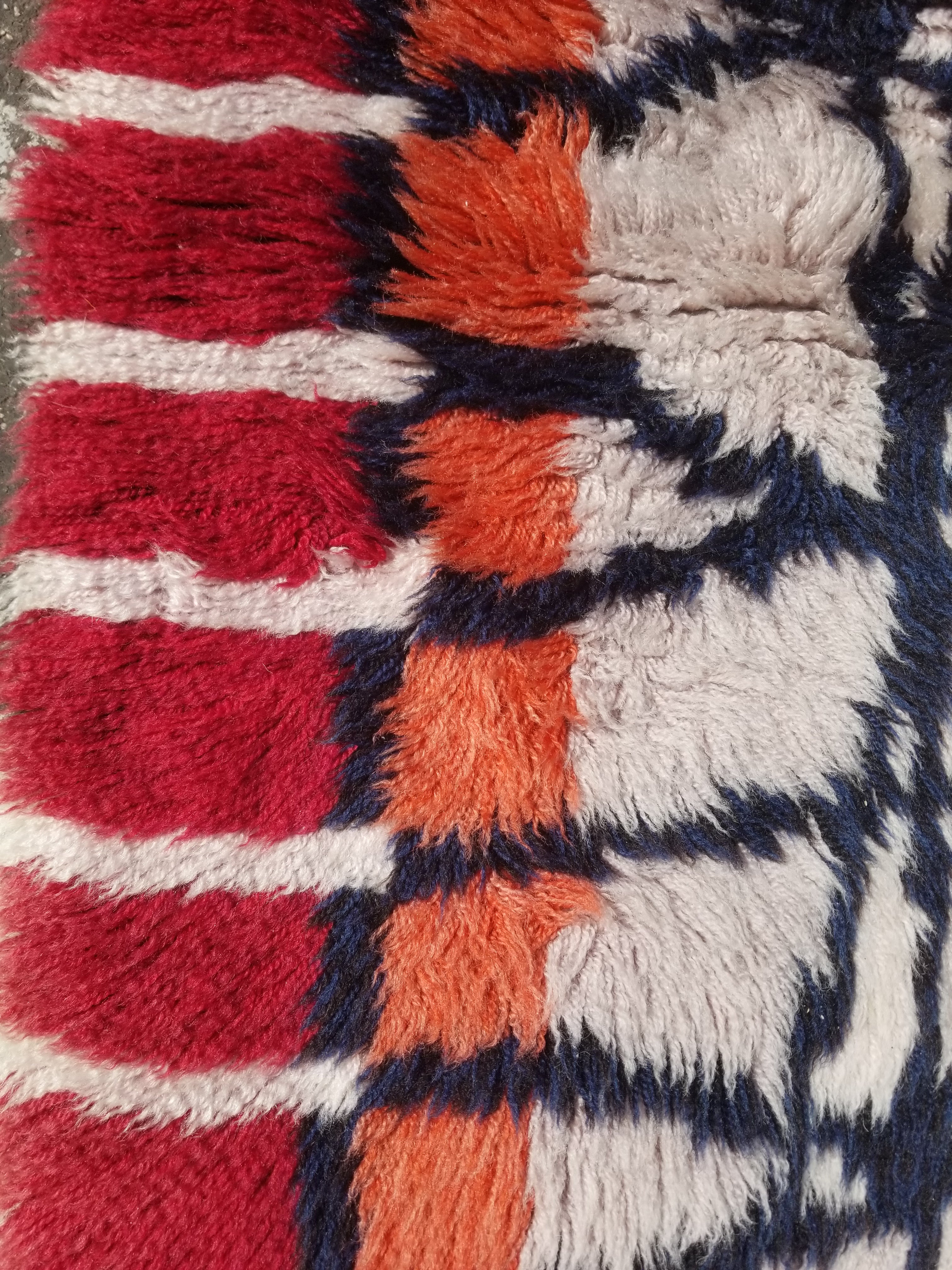 Vintage Traditional Handwoven Scandinavian Wool Shag Rya Rug 131x77cm