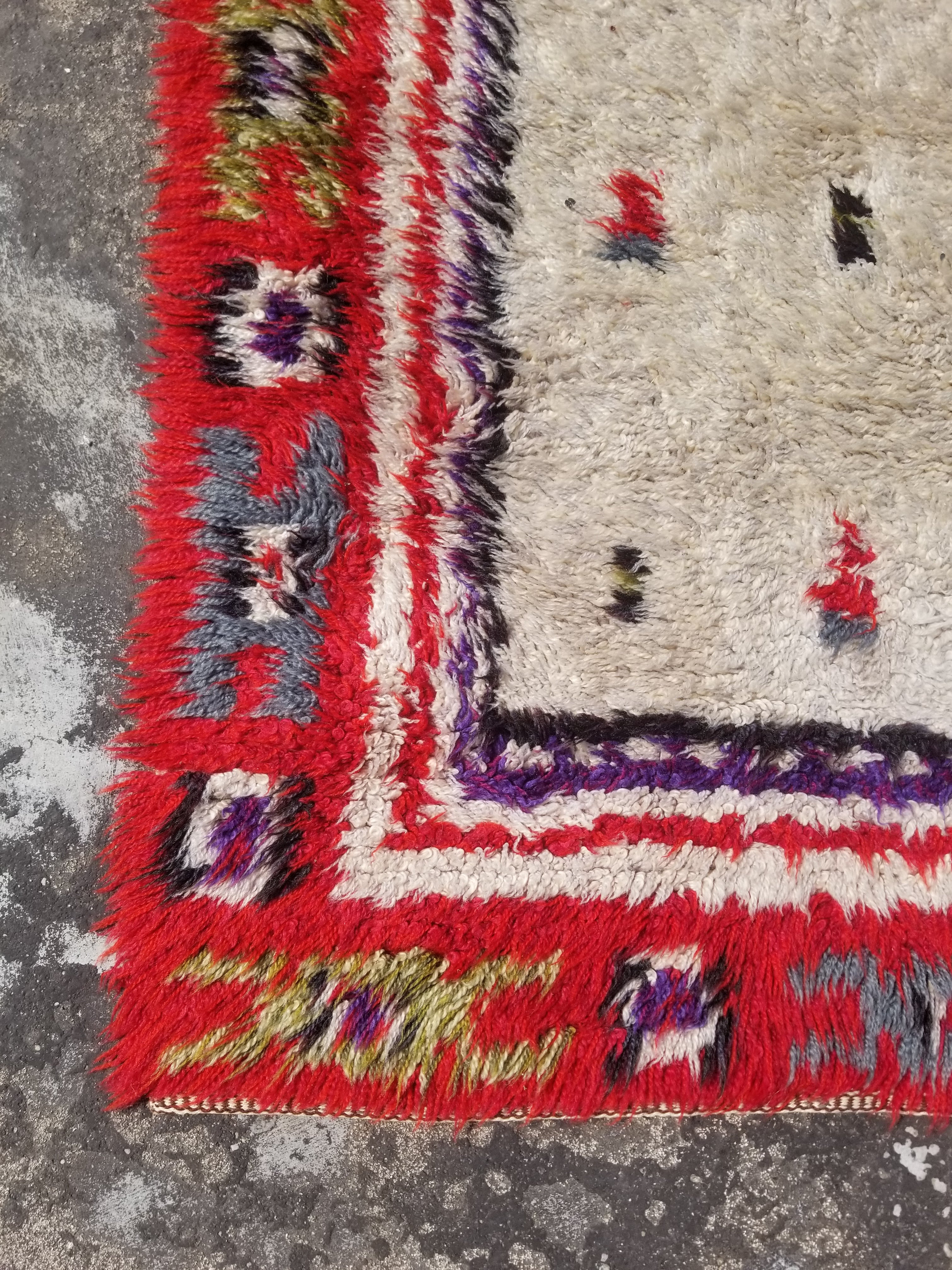 Vintage Traditional Handwoven Moroccan Azilal Wool Shaggy Rug 149x68cm
