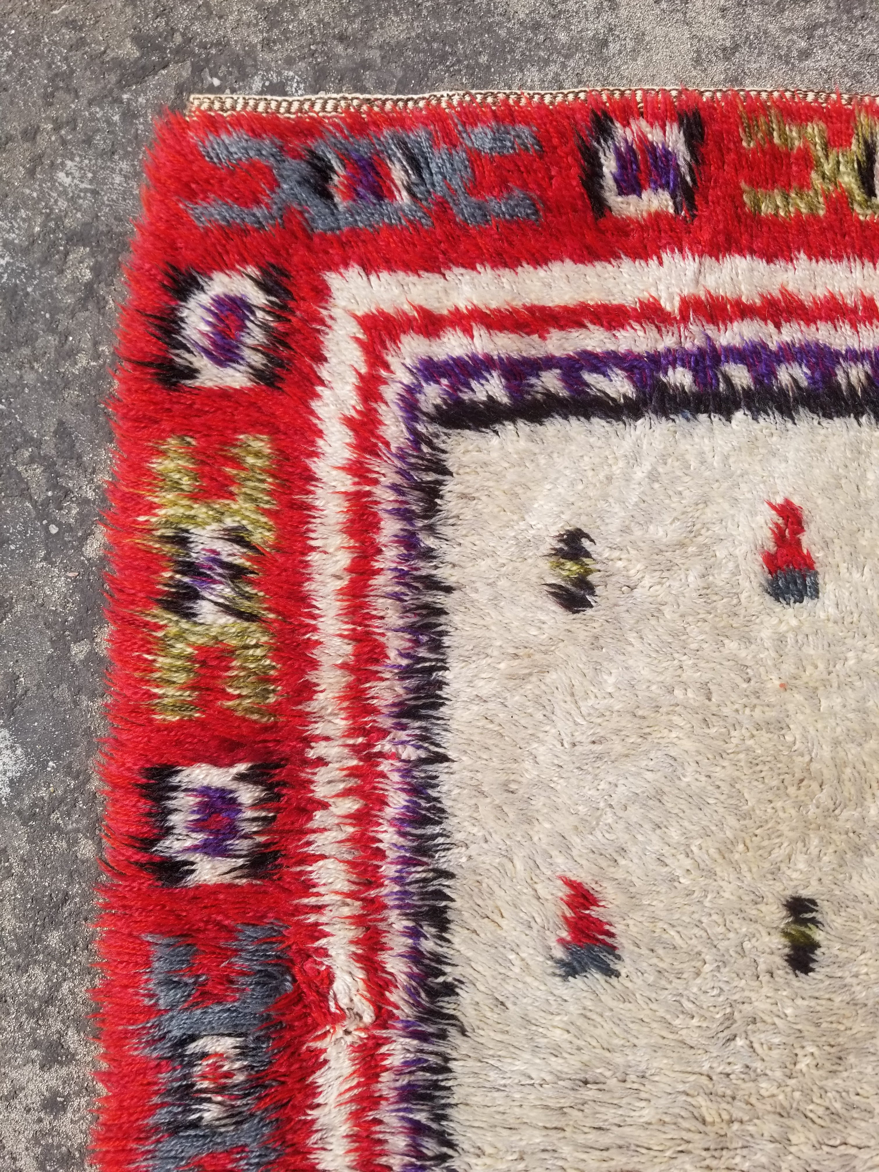 Vintage Traditional Handwoven Moroccan Azilal Wool Shaggy Rug 149x68cm