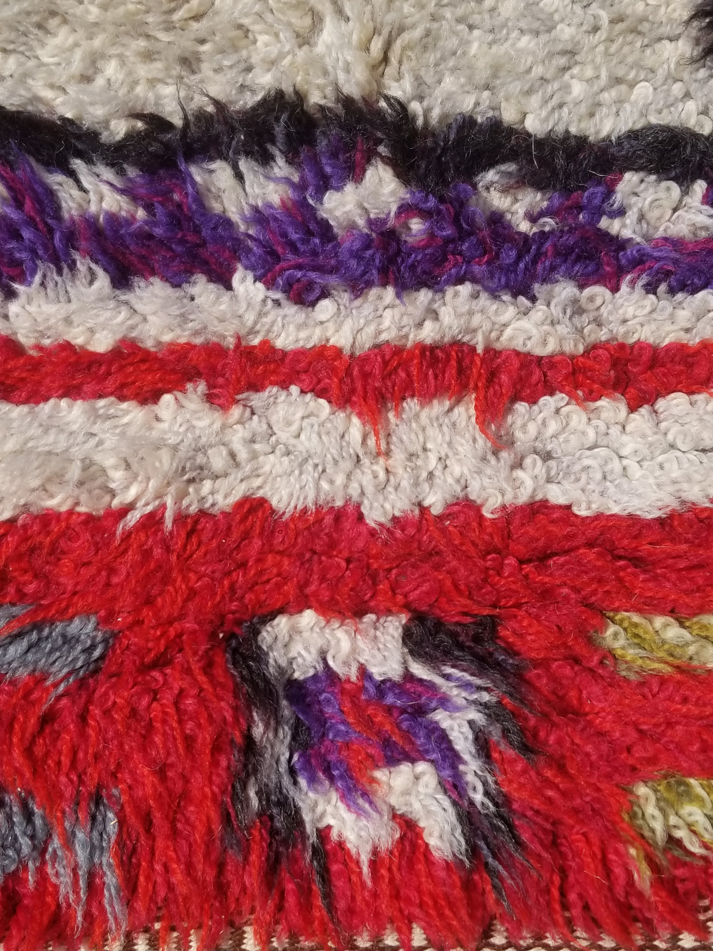 Vintage Traditional Handwoven Moroccan Azilal Wool Shaggy Rug 149x68cm