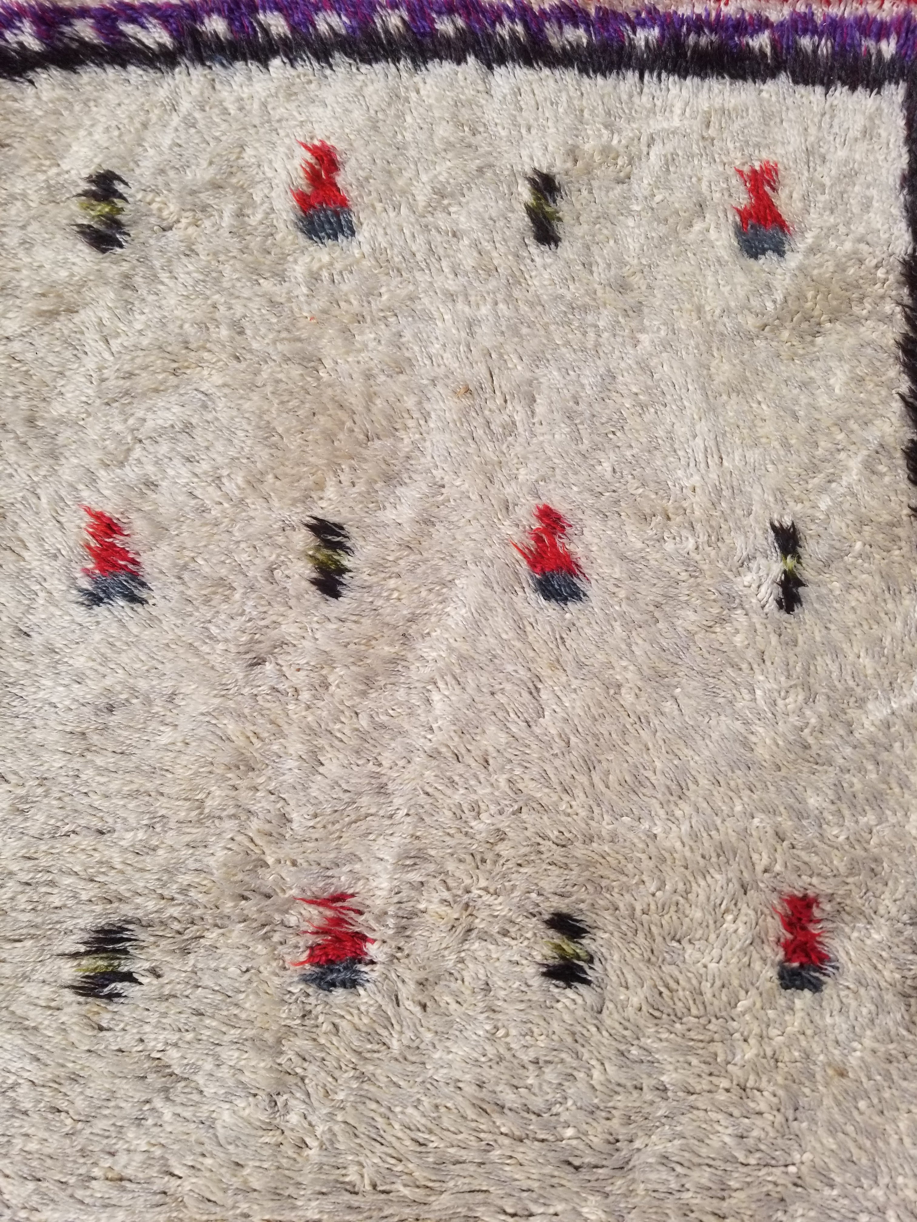 Vintage Traditional Handwoven Moroccan Azilal Wool Shaggy Rug 149x68cm