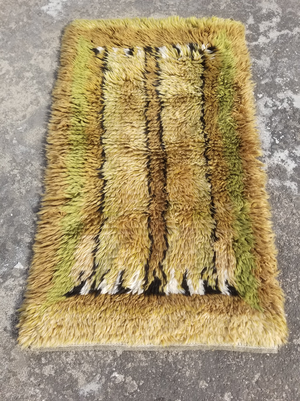 Vintage Traditional Handmade Scandinavian Wool Rya Shag Rug 106x66cm