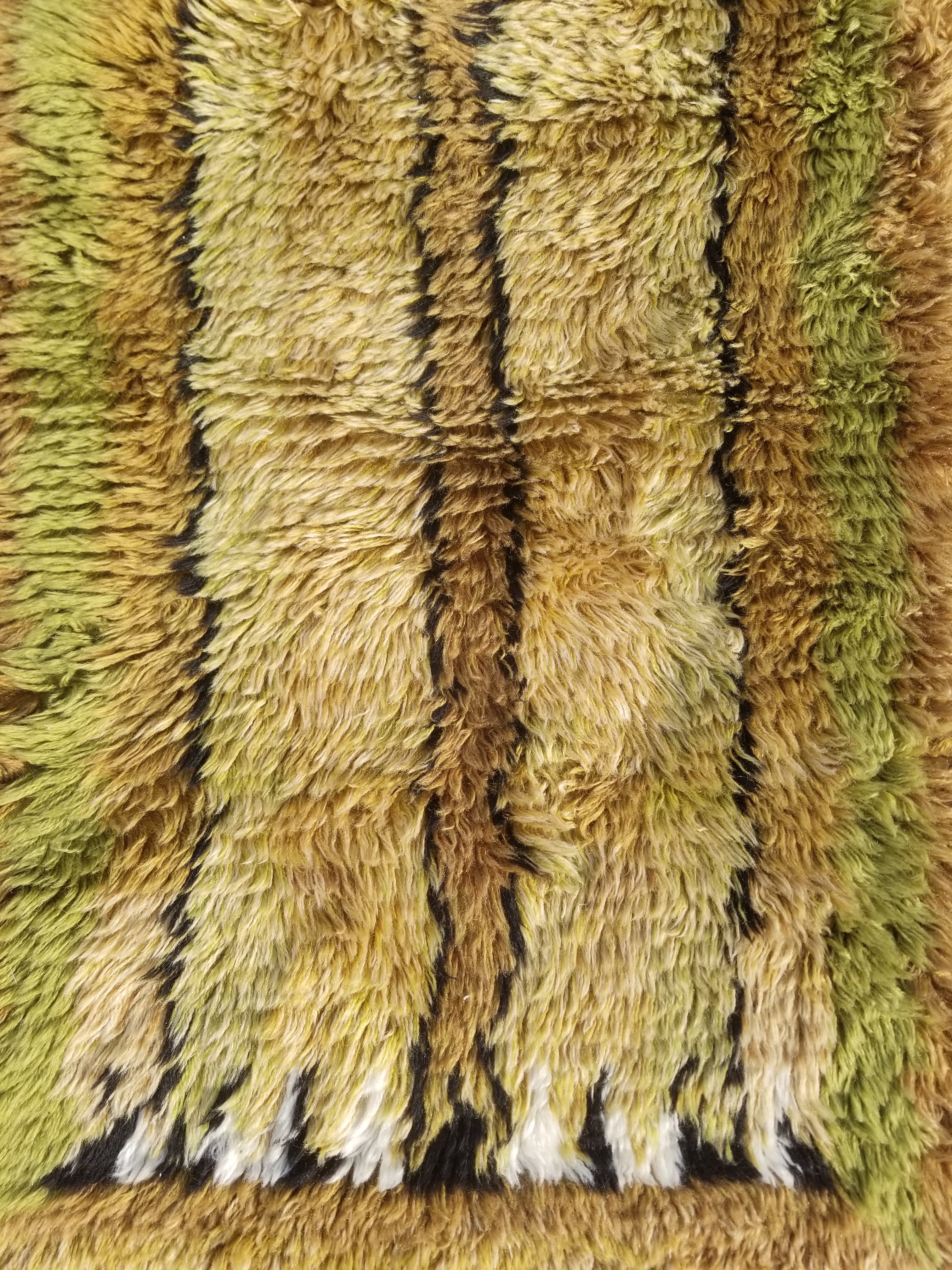 Vintage Traditional Handmade Scandinavian Wool Rya Shag Rug 106x66cm