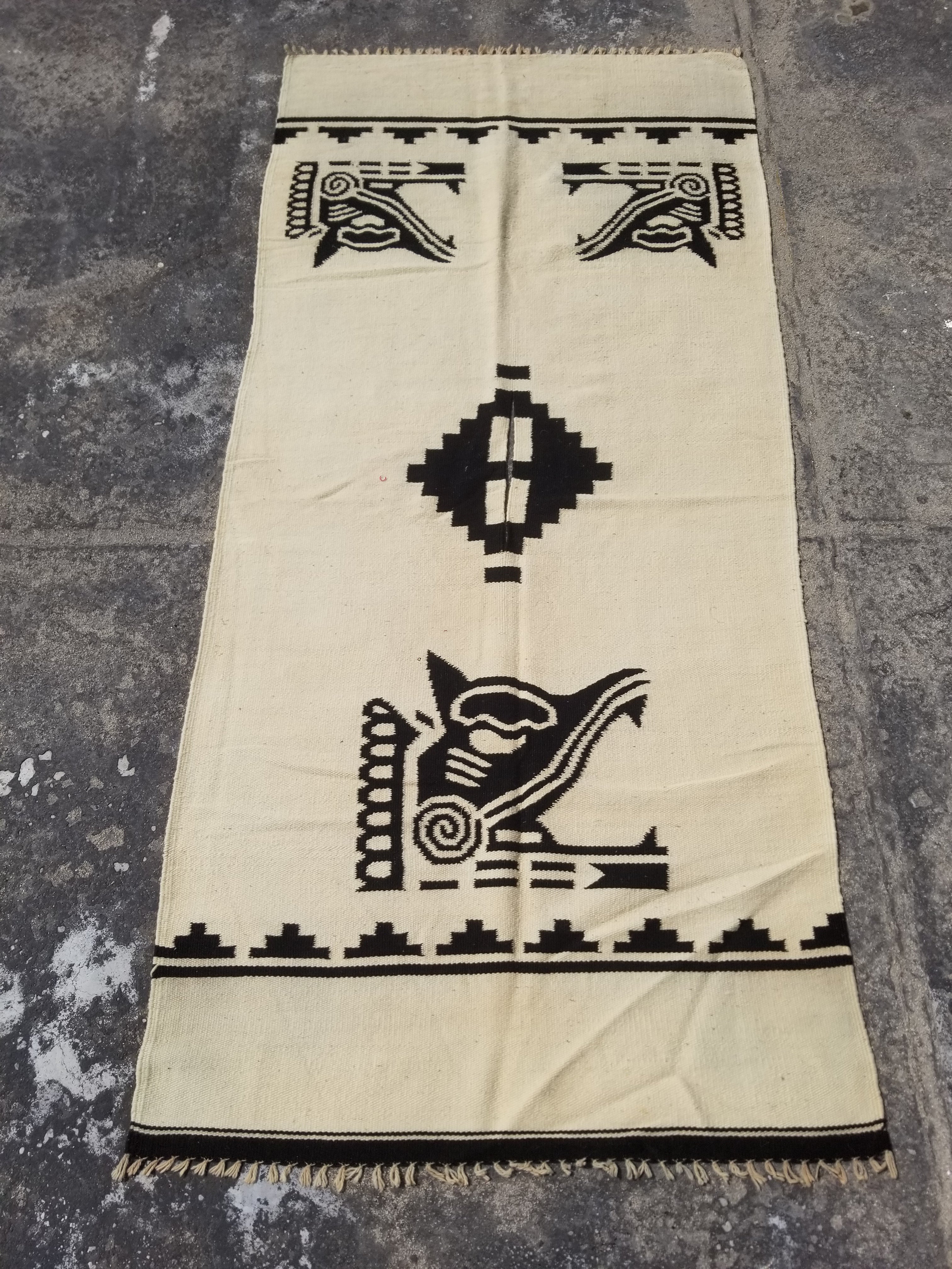 Vintage Tradiitonal Handwoven Mexican Zapotec Wool Beige & Black Kilim 189x88cm
