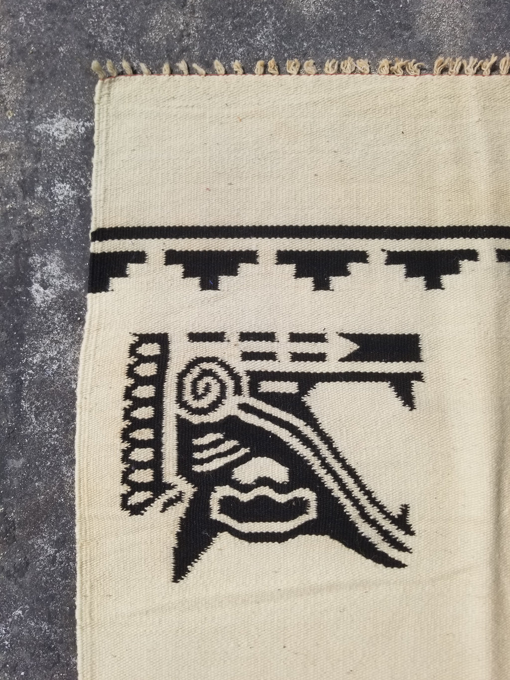 Vintage Tradiitonal Handwoven Mexican Zapotec Wool Beige & Black Kilim 189x88cm