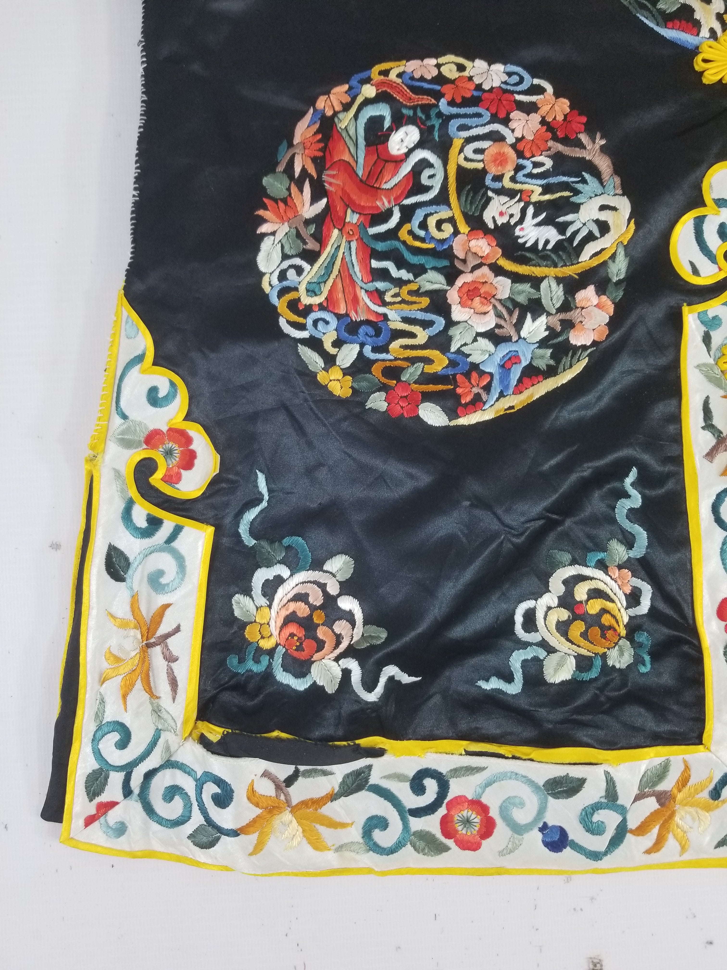 Vintage Chinese Hand Embroidered Floral & Figural Silk Jacket