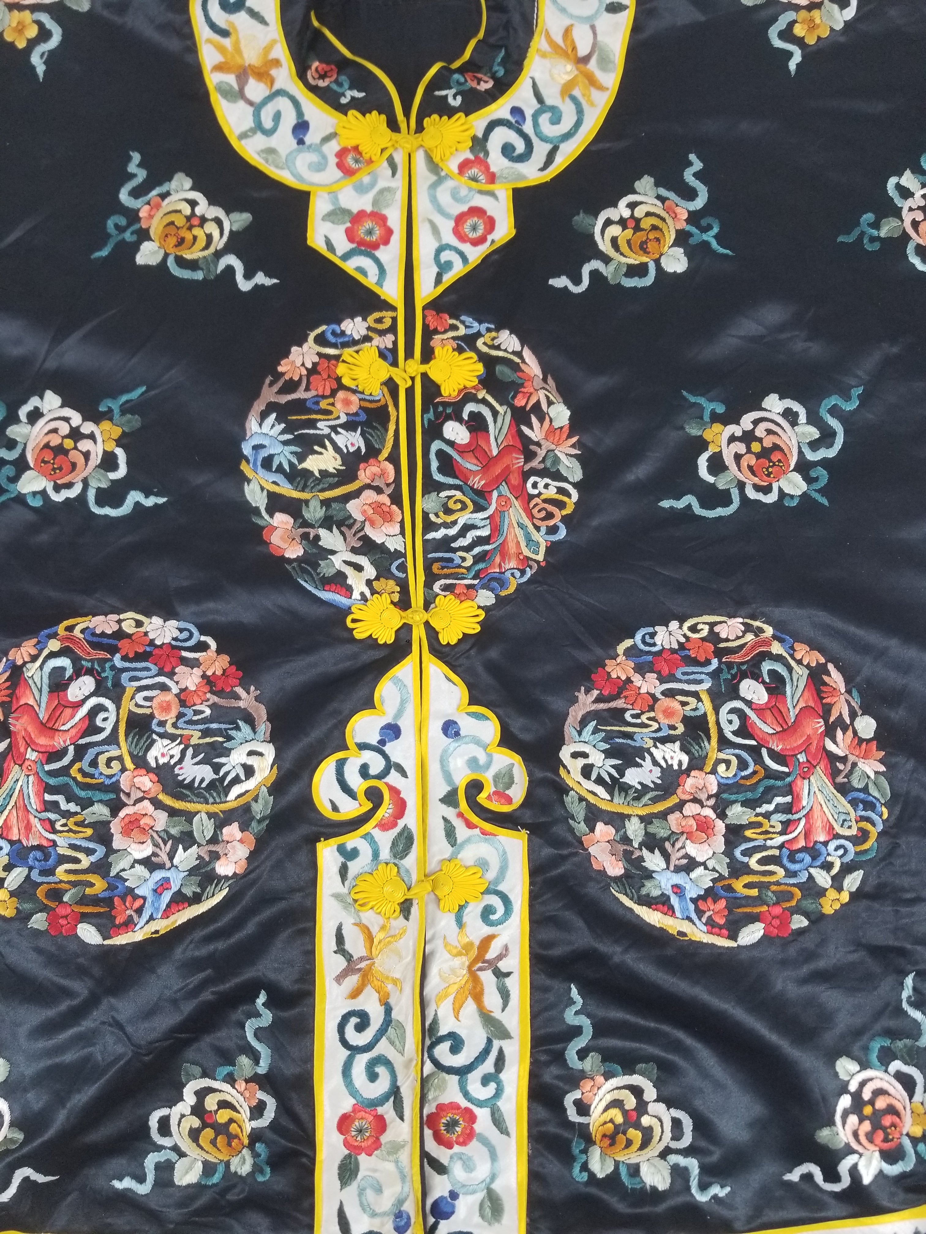 Vintage Chinese Hand Embroidered Floral & Figural Silk Jacket