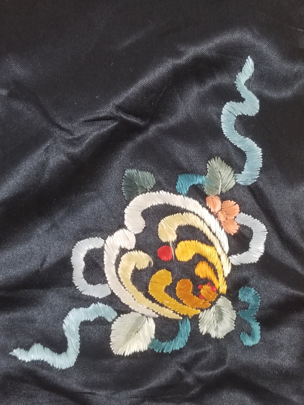 Vintage Chinese Hand Embroidered Floral & Figural Silk Jacket