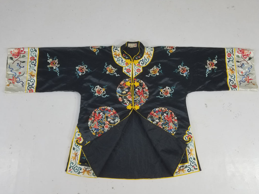 Vintage Chinese Hand Embroidered Floral & Figural Silk Jacket
