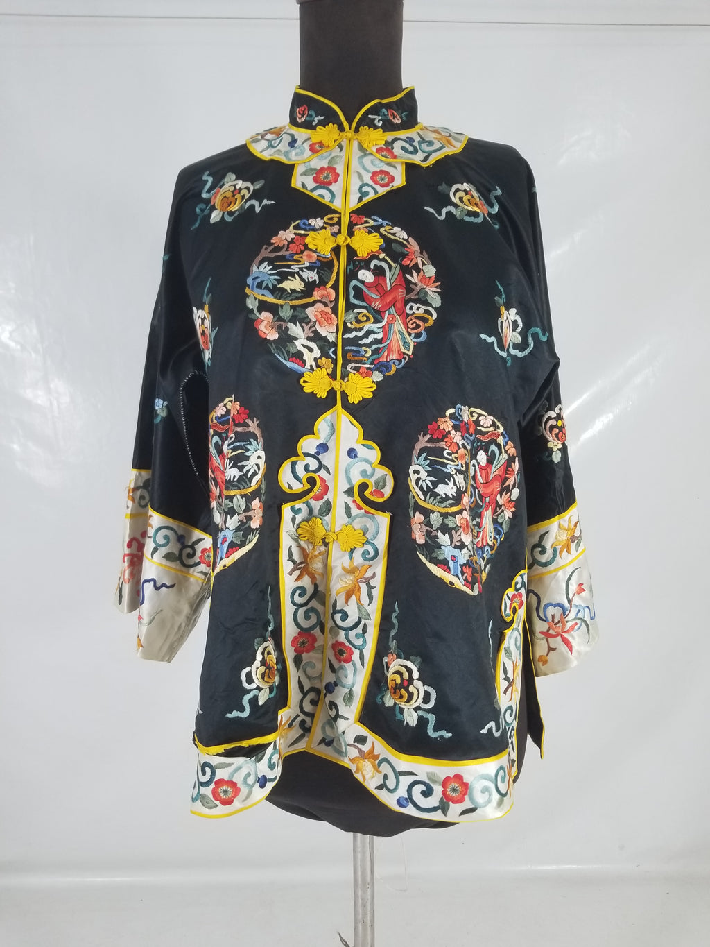 Vintage Chinese Hand Embroidered Floral & Figural Silk Jacket
